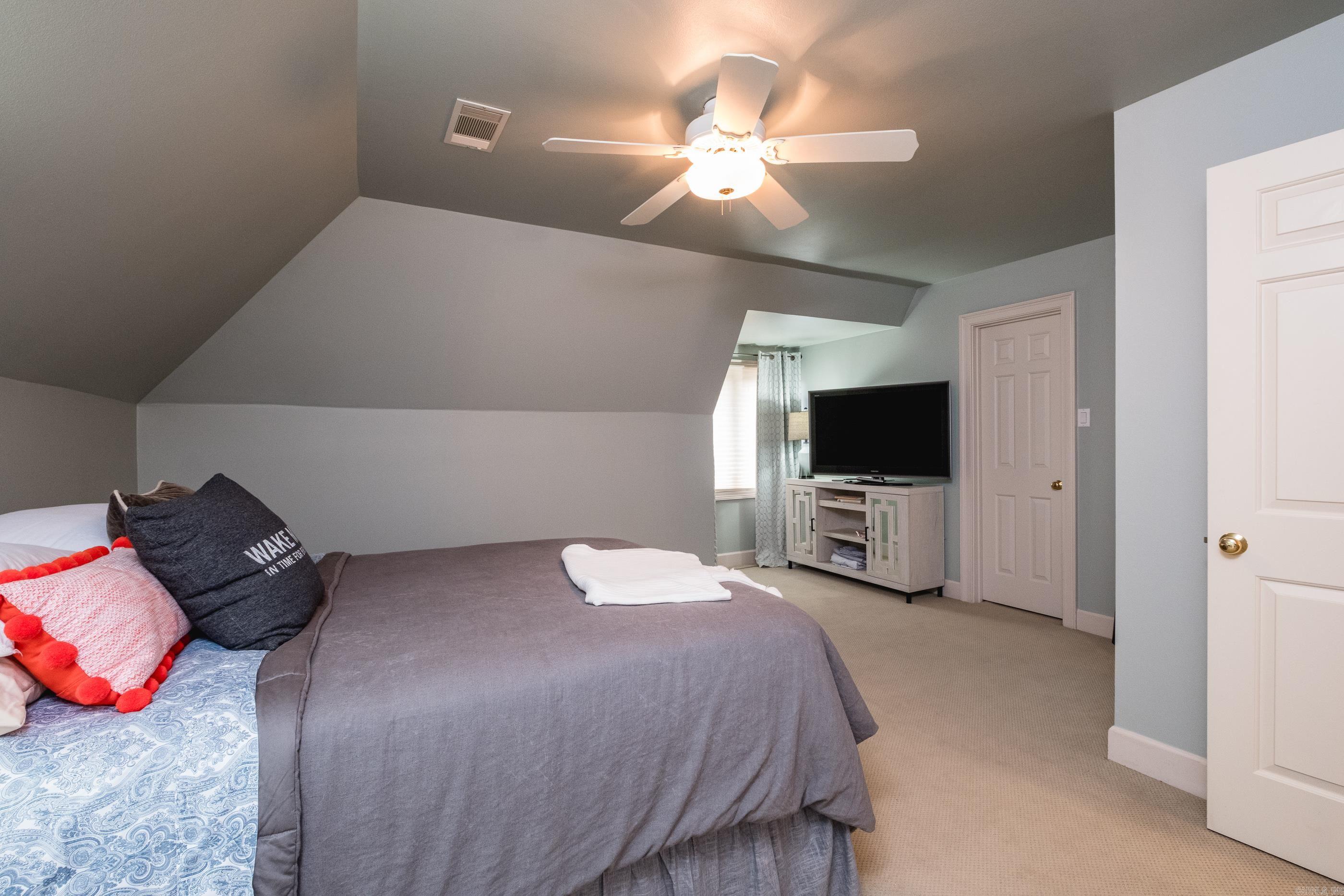 CHENAL VALLEY AVIGNON COURT - Residential