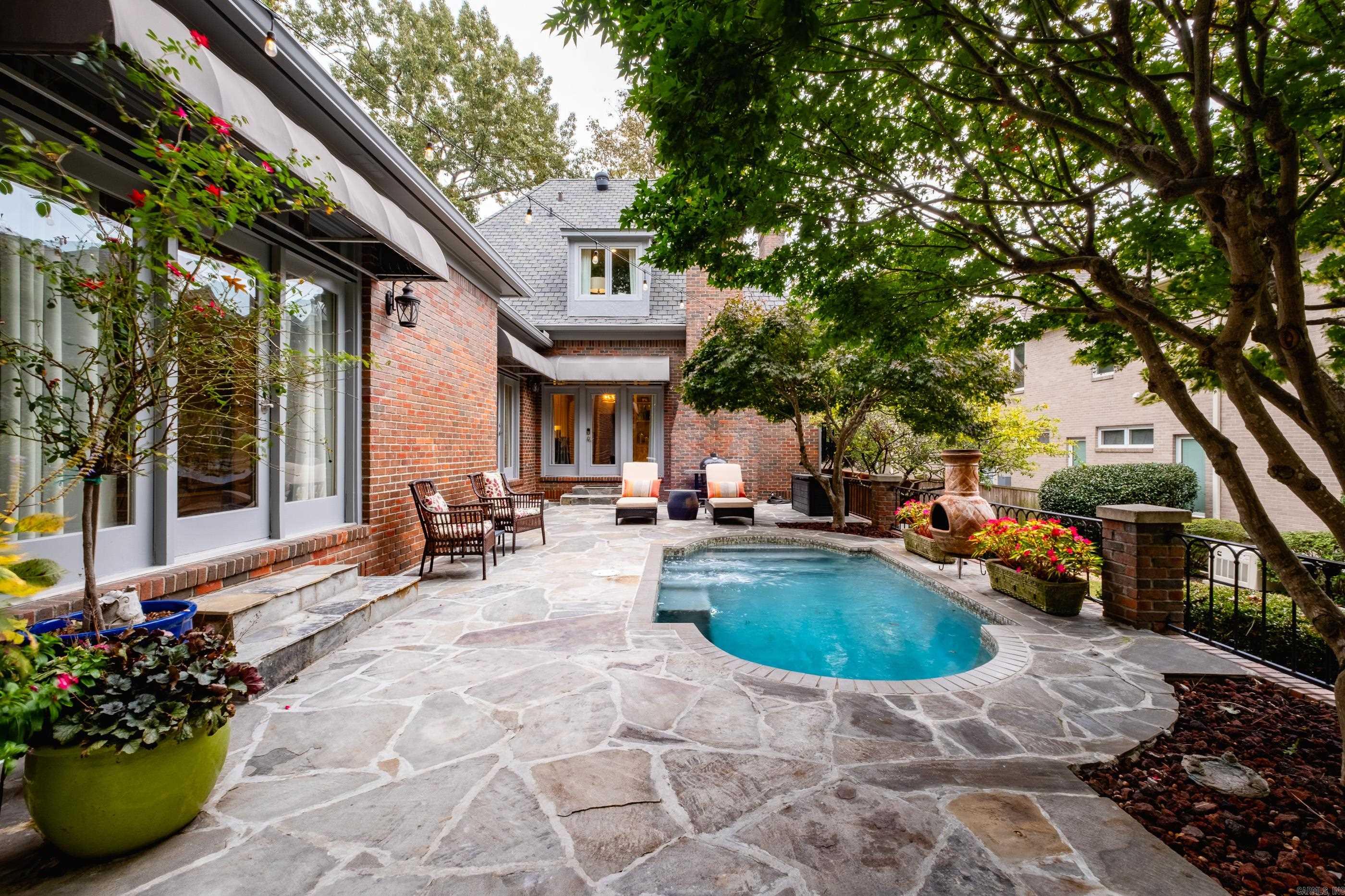 CHENAL VALLEY AVIGNON COURT - Residential