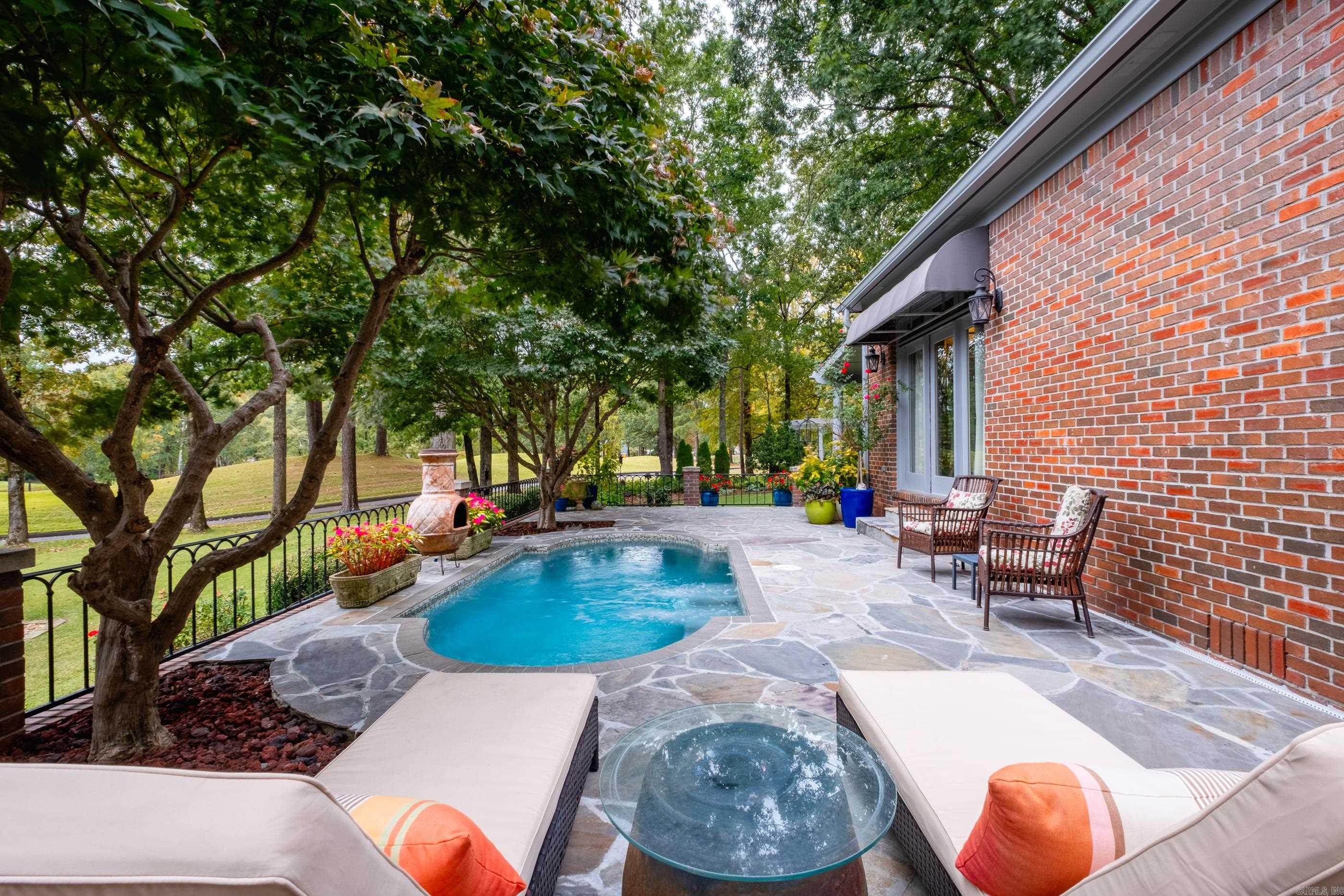 CHENAL VALLEY AVIGNON COURT - Residential