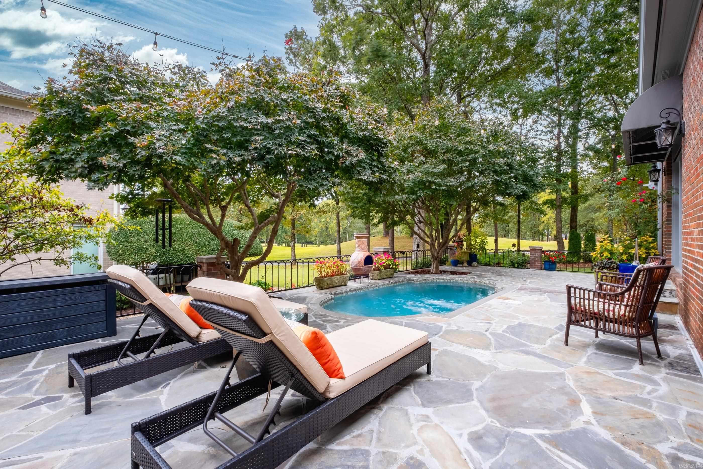 CHENAL VALLEY AVIGNON COURT - Residential