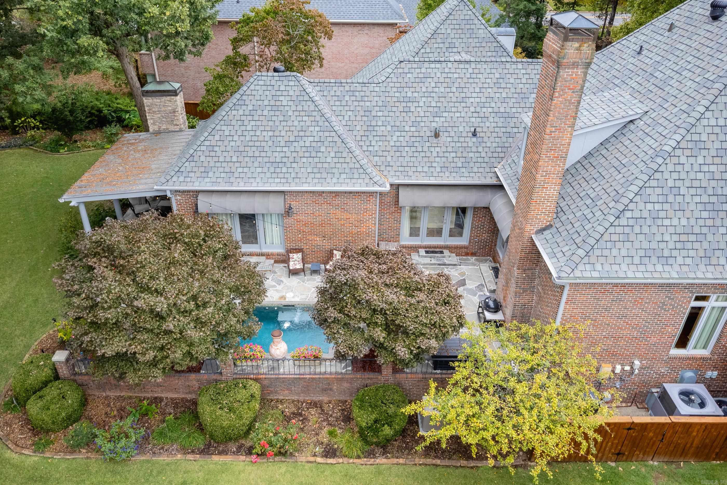 CHENAL VALLEY AVIGNON COURT - Residential