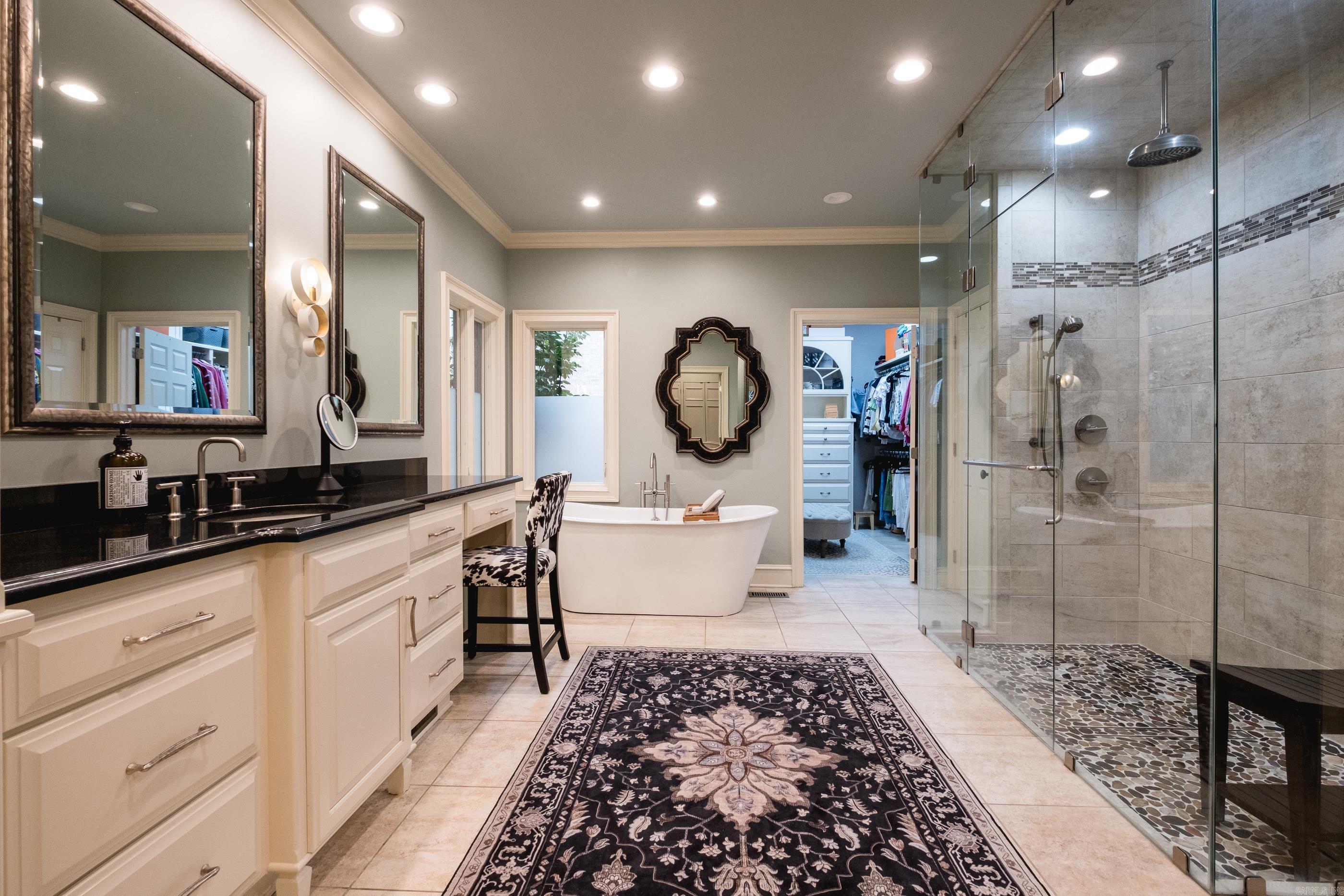 CHENAL VALLEY AVIGNON COURT - Residential