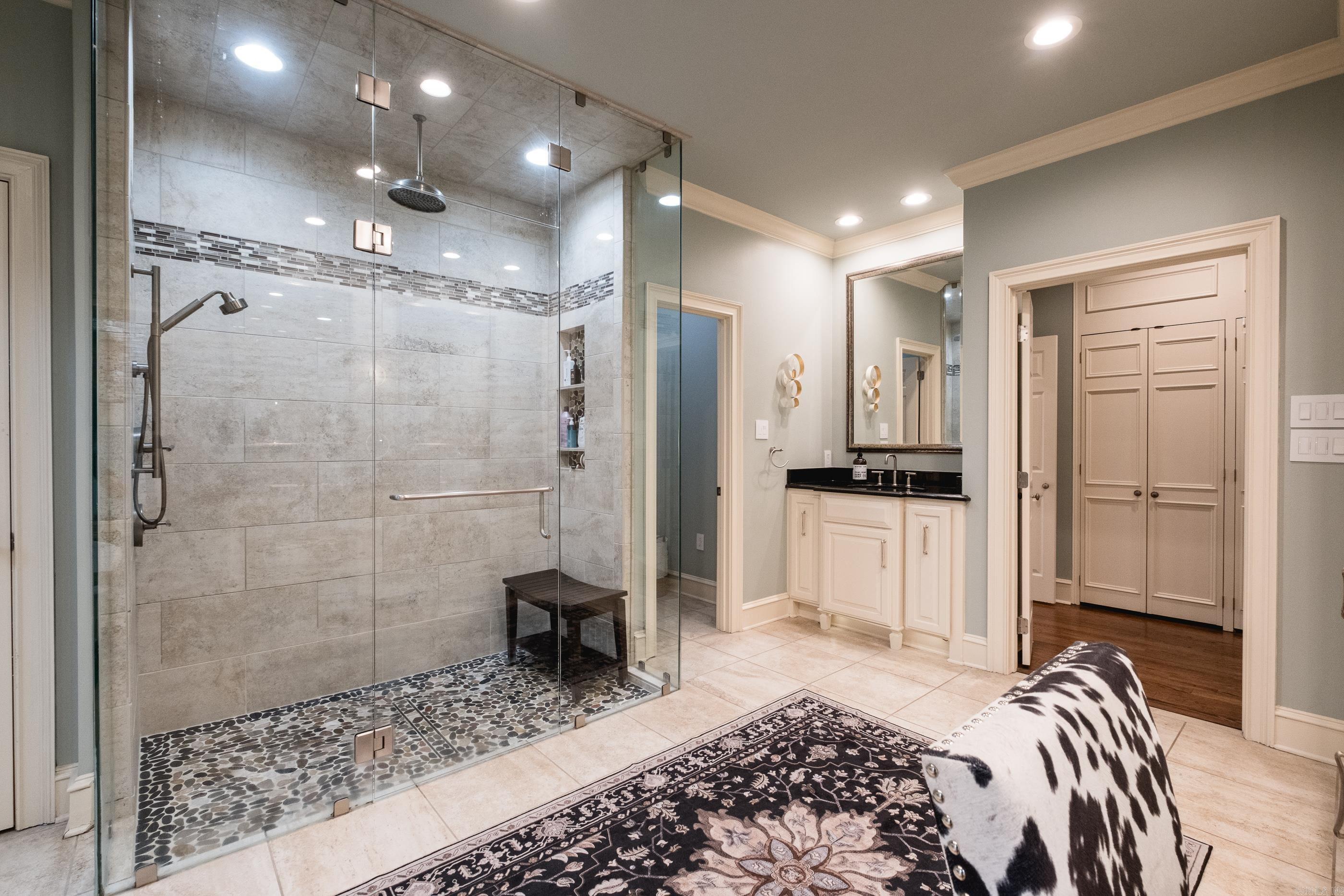 CHENAL VALLEY AVIGNON COURT - Residential