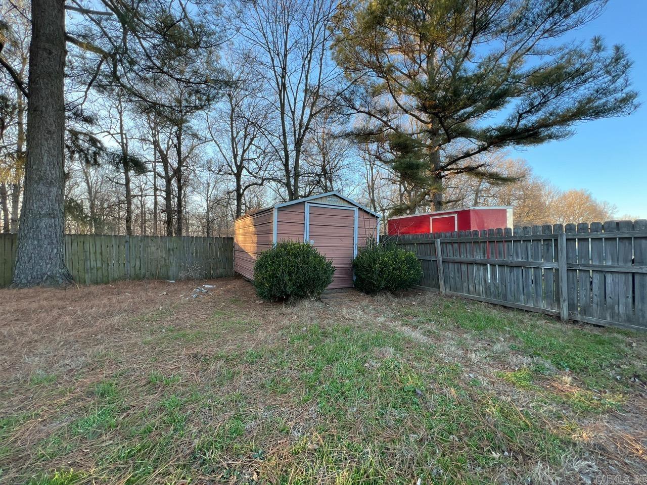 WOODLAND ACRES - Residential