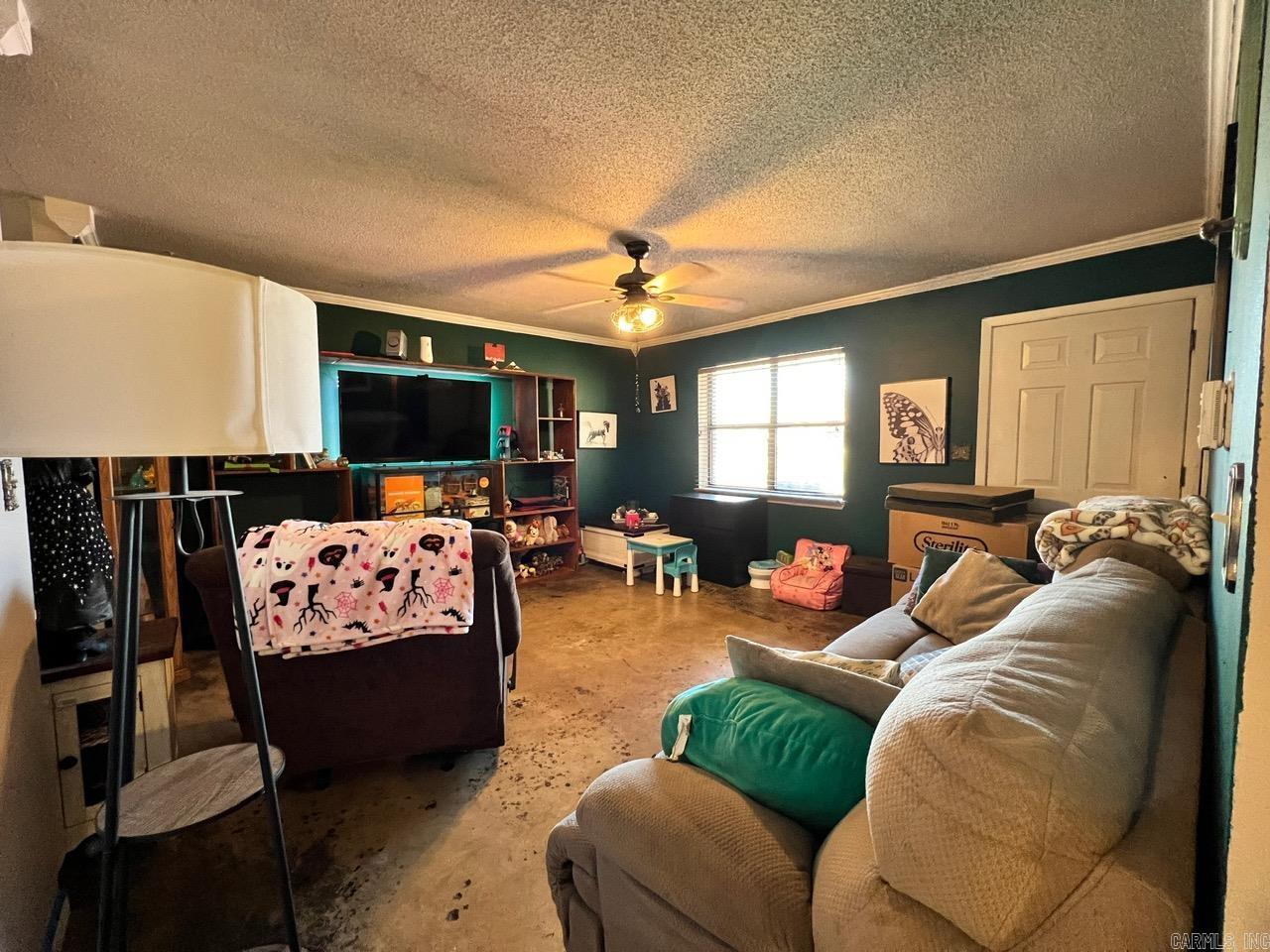 WOODLAND ACRES - Residential