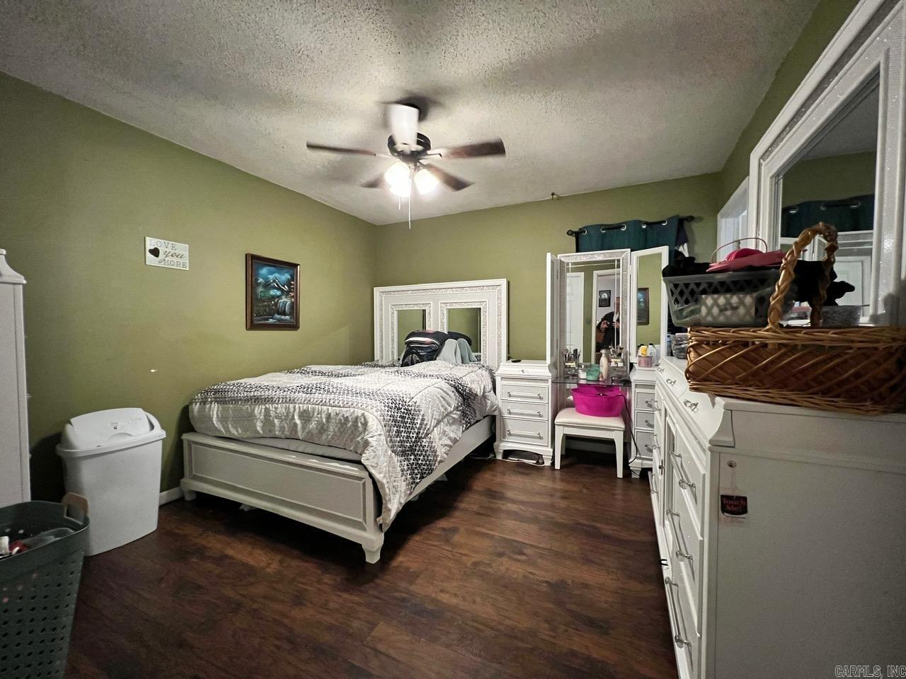 WOODLAND ACRES - Residential