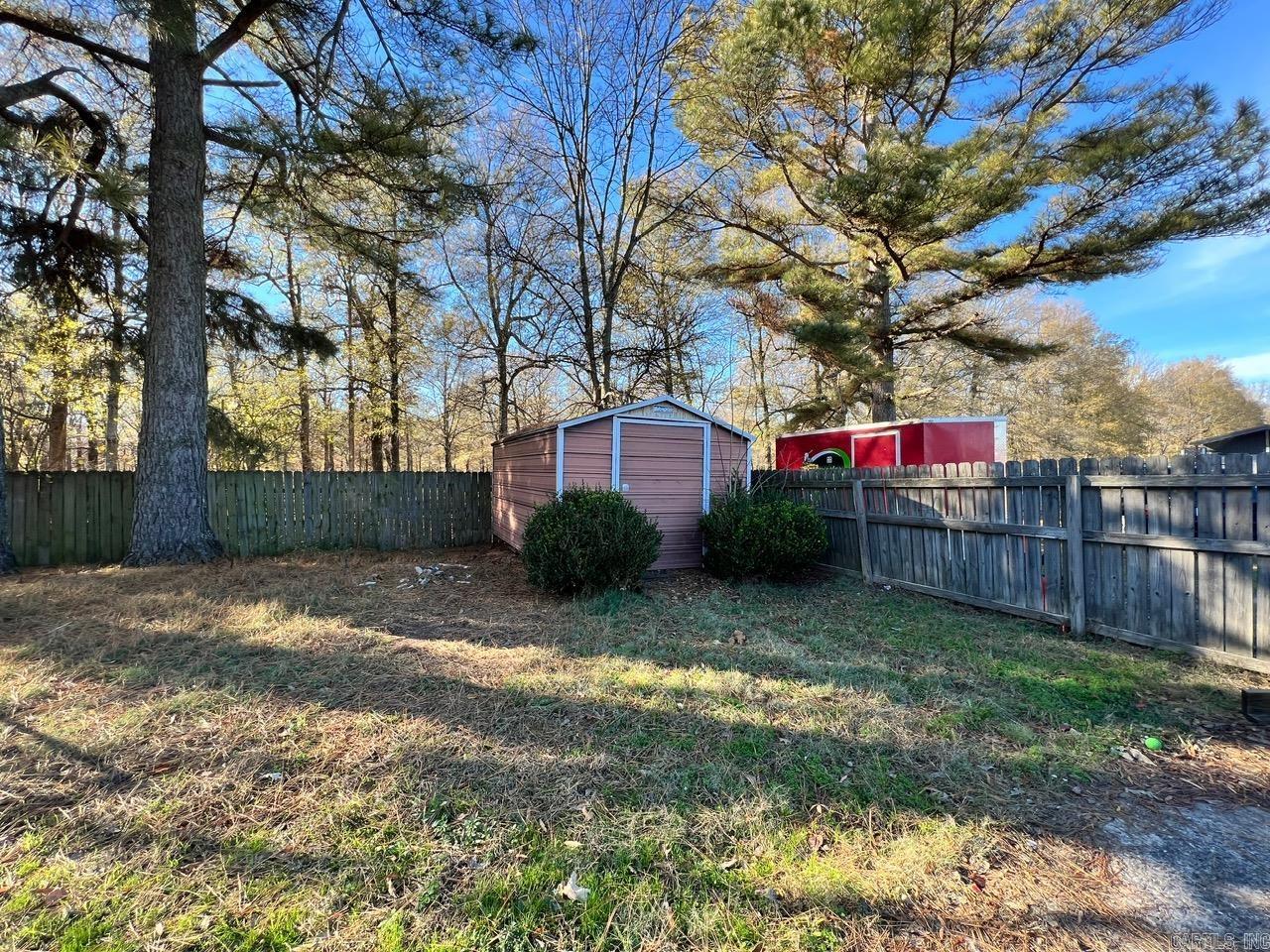 WOODLAND ACRES - Residential