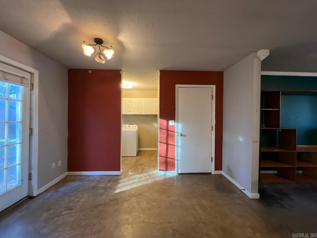 WOODLAND ACRES - Residential