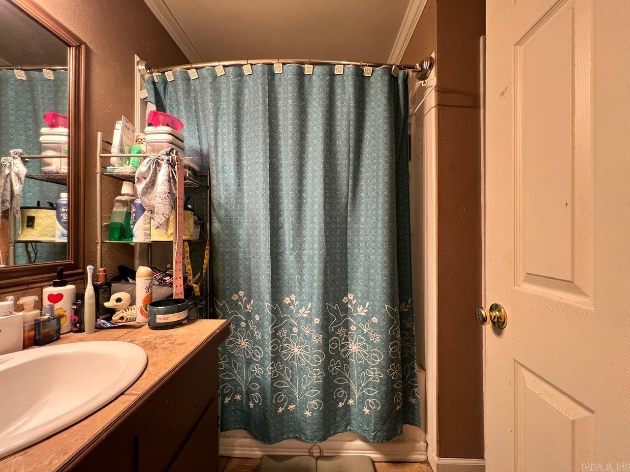 WOODLAND ACRES - Residential