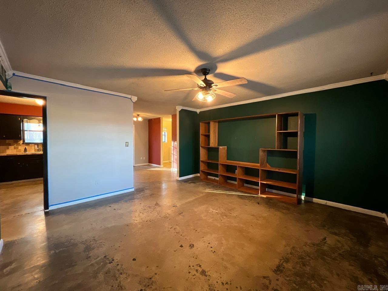 WOODLAND ACRES - Residential