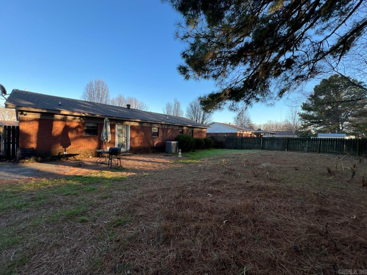 WOODLAND ACRES - Residential