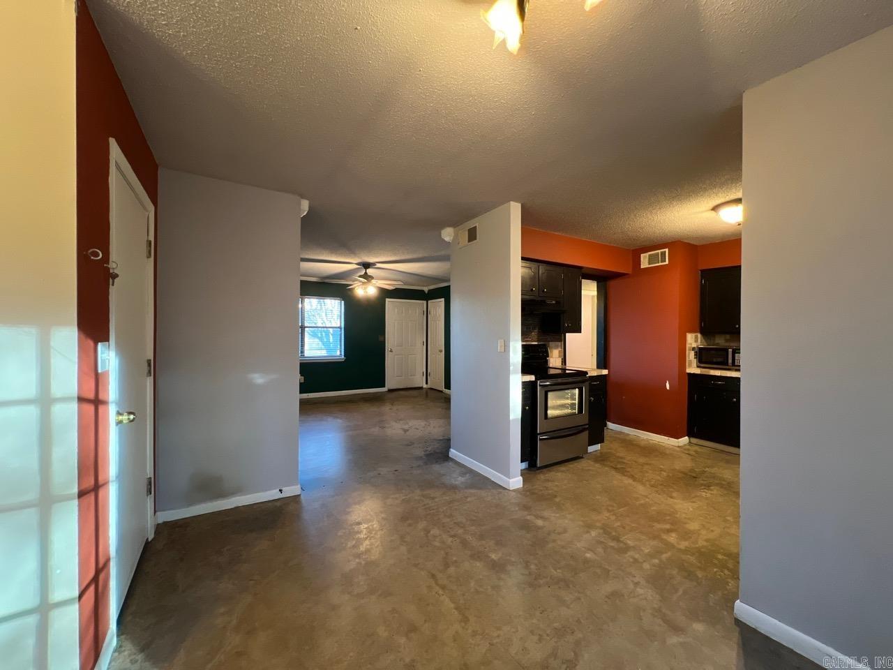 WOODLAND ACRES - Residential