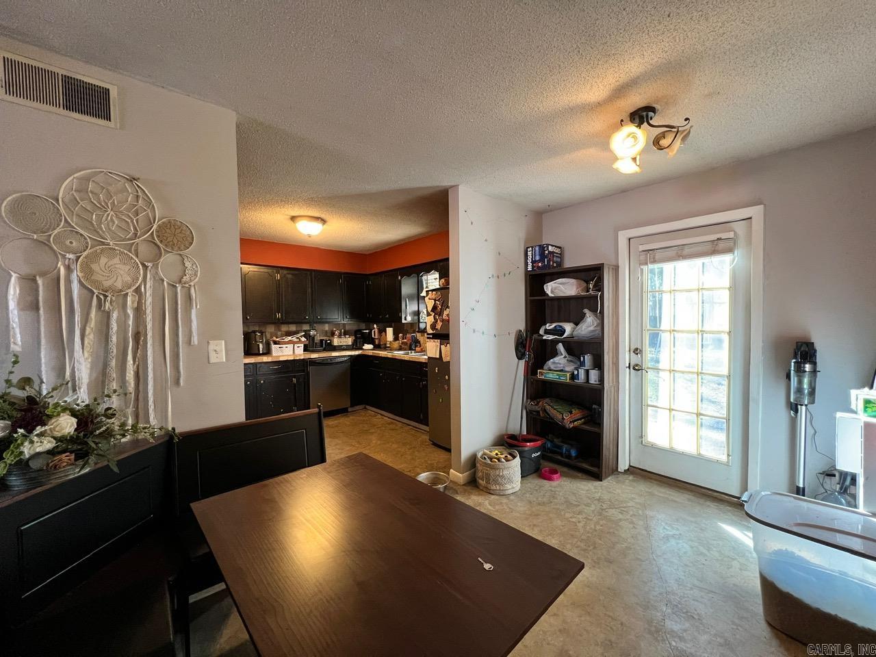 WOODLAND ACRES - Residential