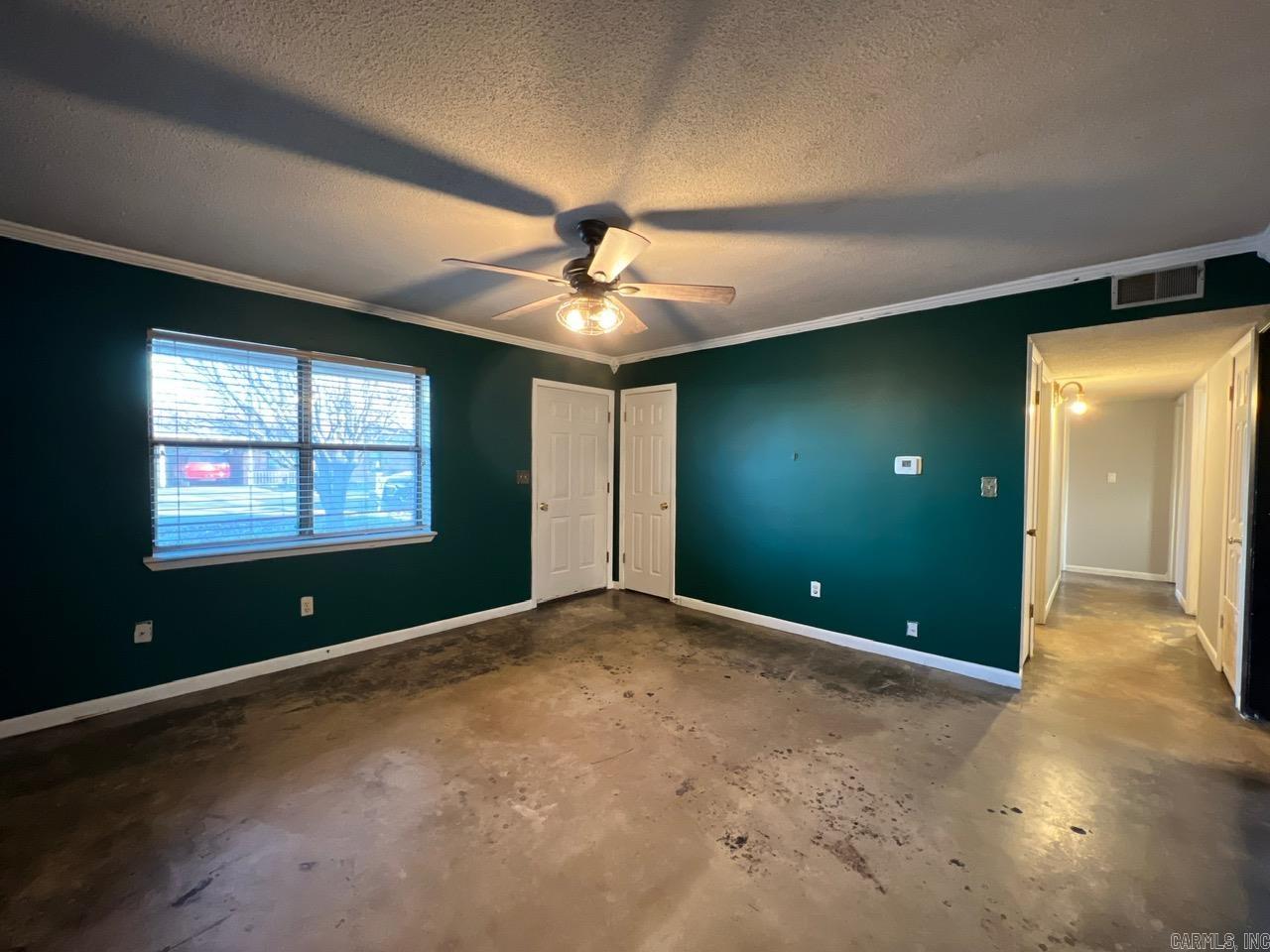 WOODLAND ACRES - Residential