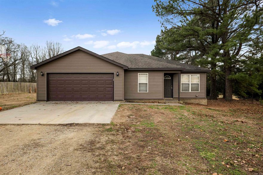 This charming single-family home built in 2015, offering 3 bedrooms, 2 bathrooms, and around 1,200 square feet of living space. This property provides a spacious,  setting just past the Craighead County line, giving it a peaceful feel while still being close to both Paragould and Jonesboro. The home features an open-concept layout with a modern kitchen that flows into the great room. Call Today for a showing!!