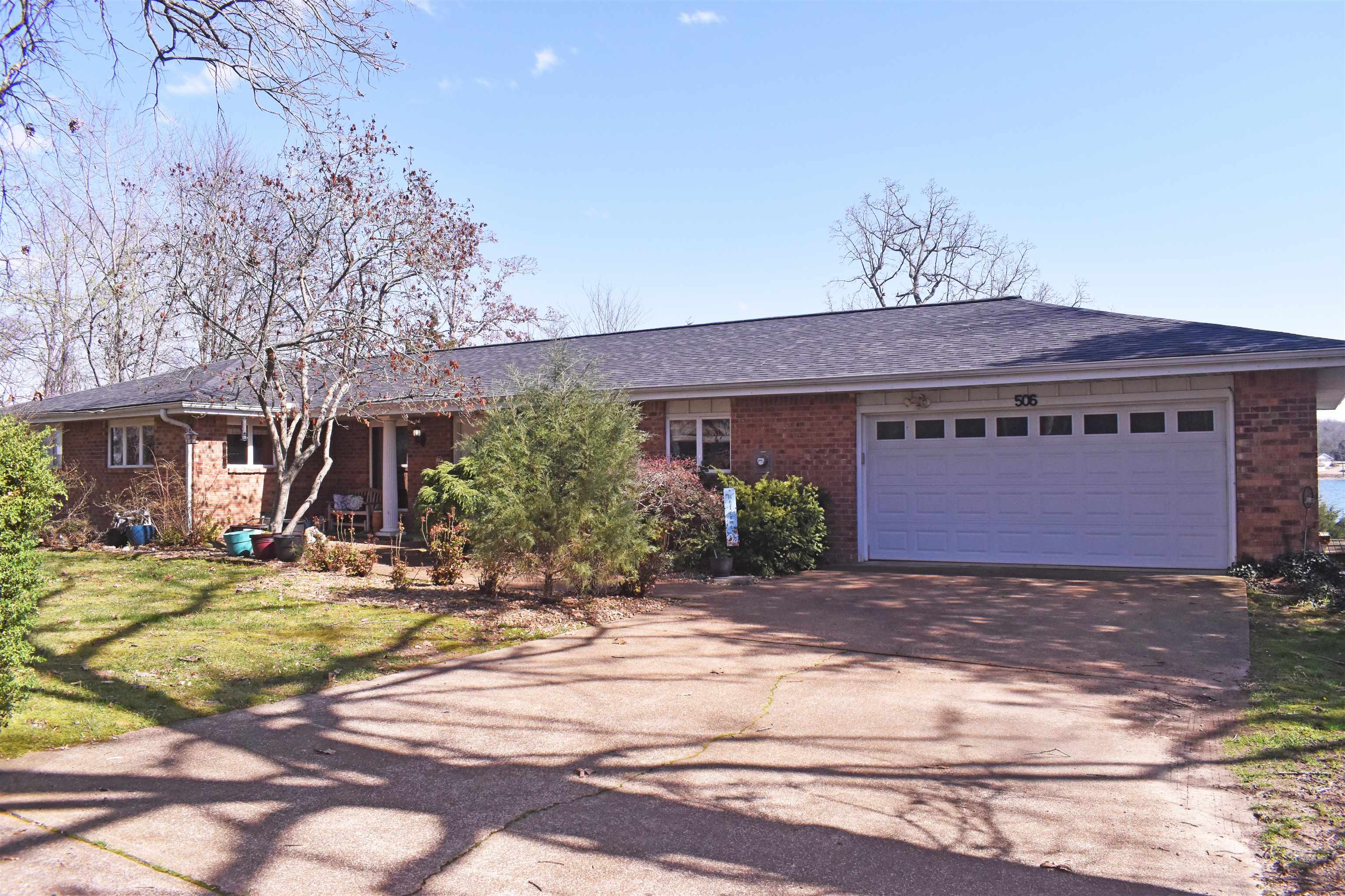 CROWN VIEW - Residential