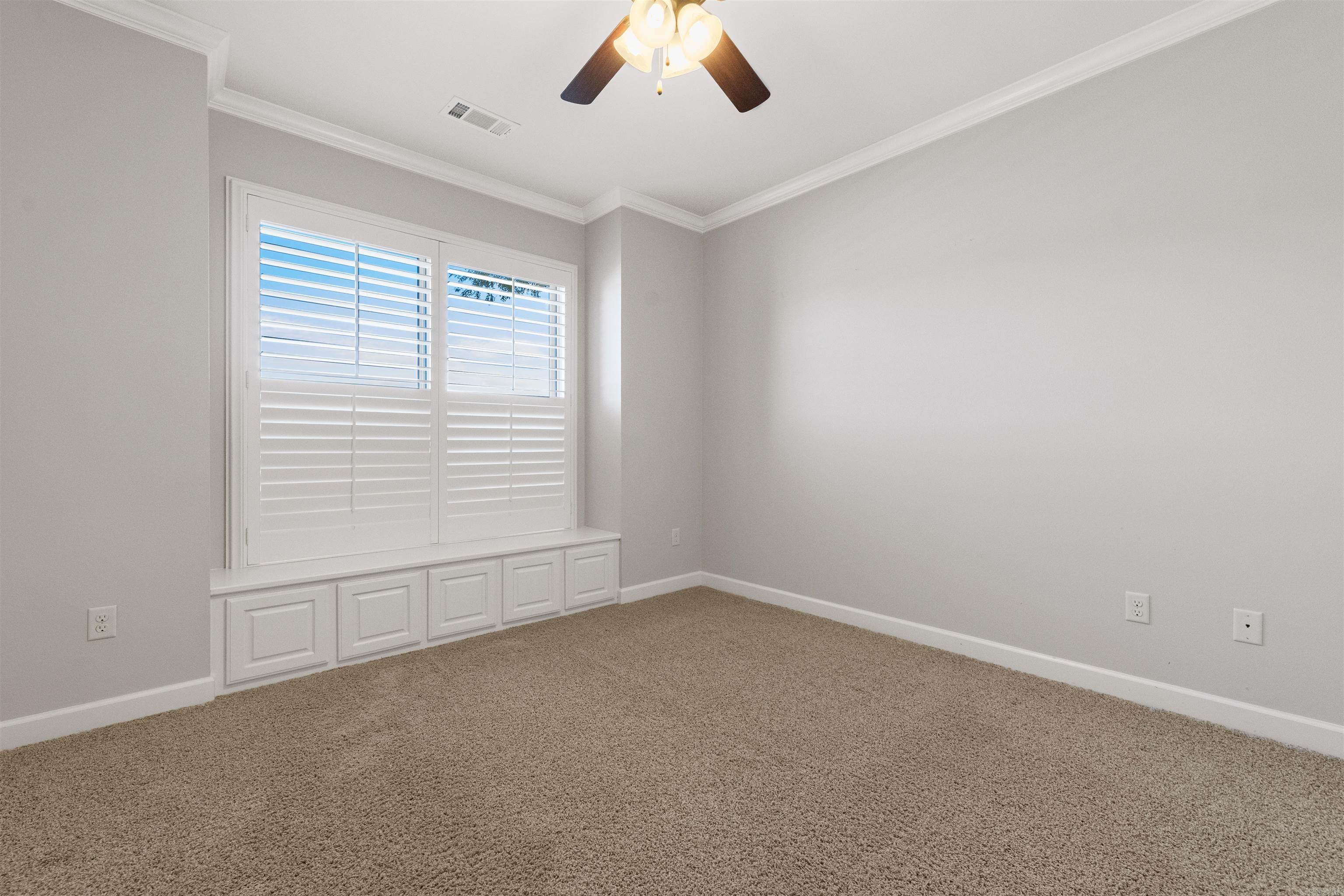 OAK GLENN - Residential