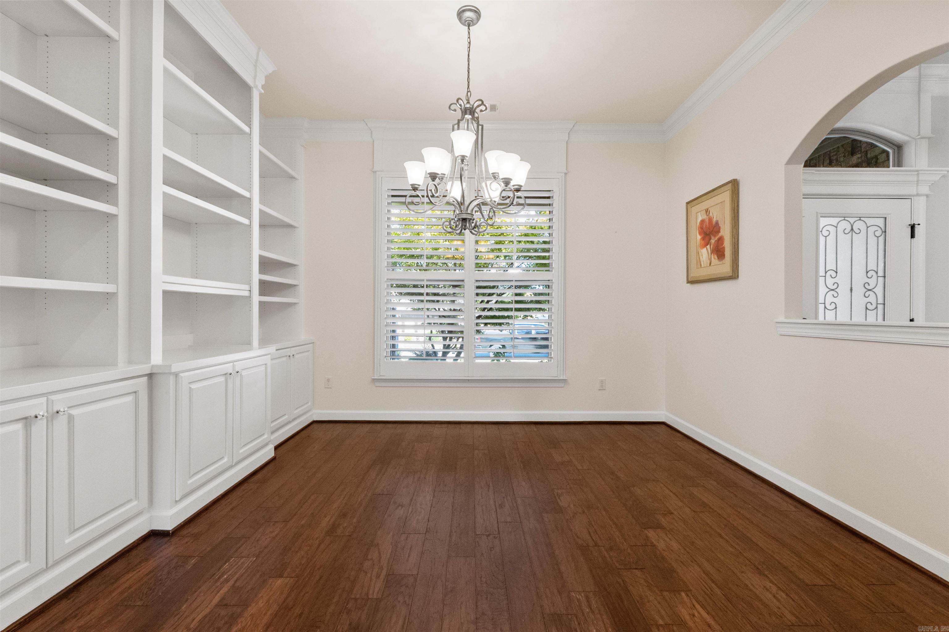 OAK GLENN - Residential