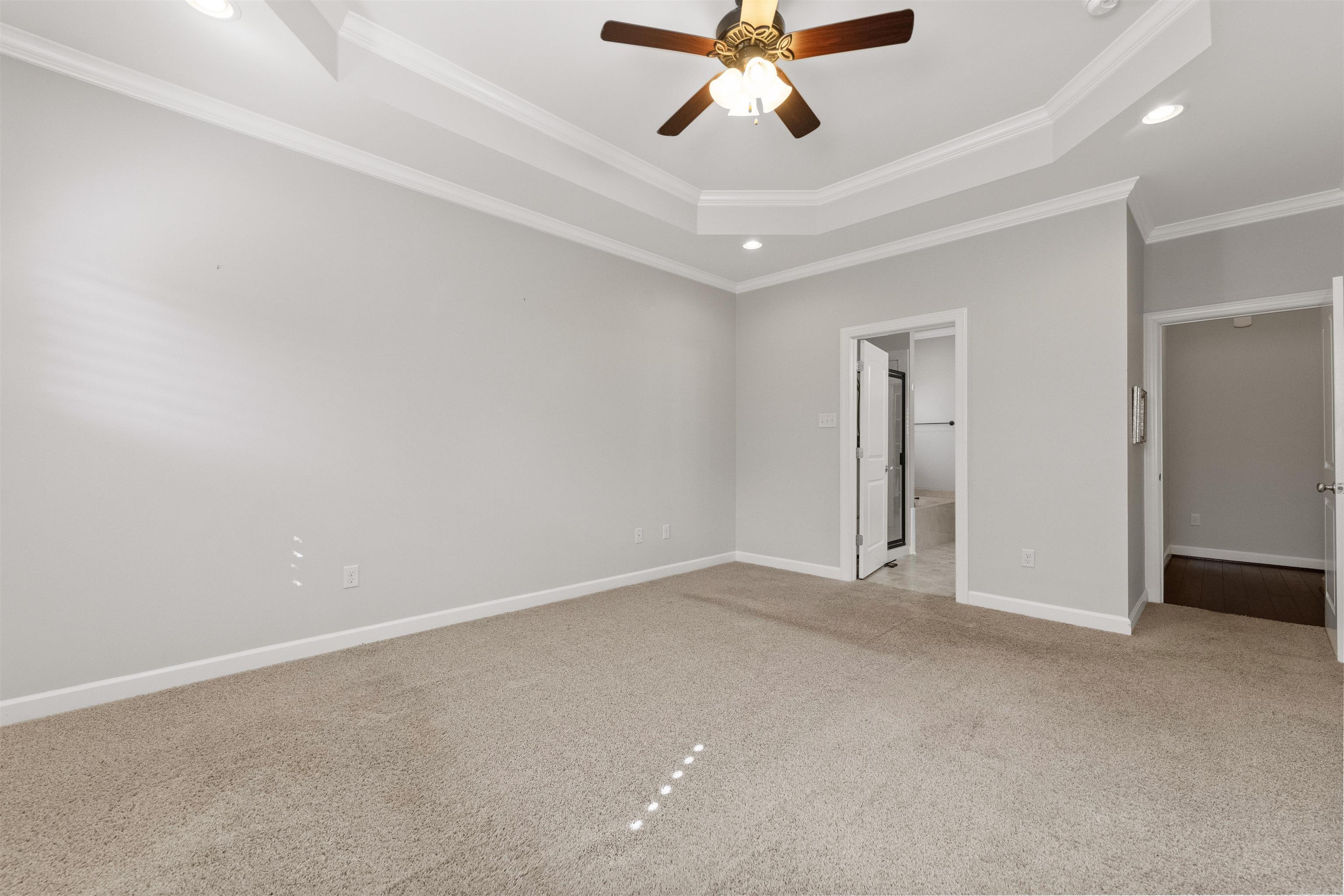 OAK GLENN - Residential