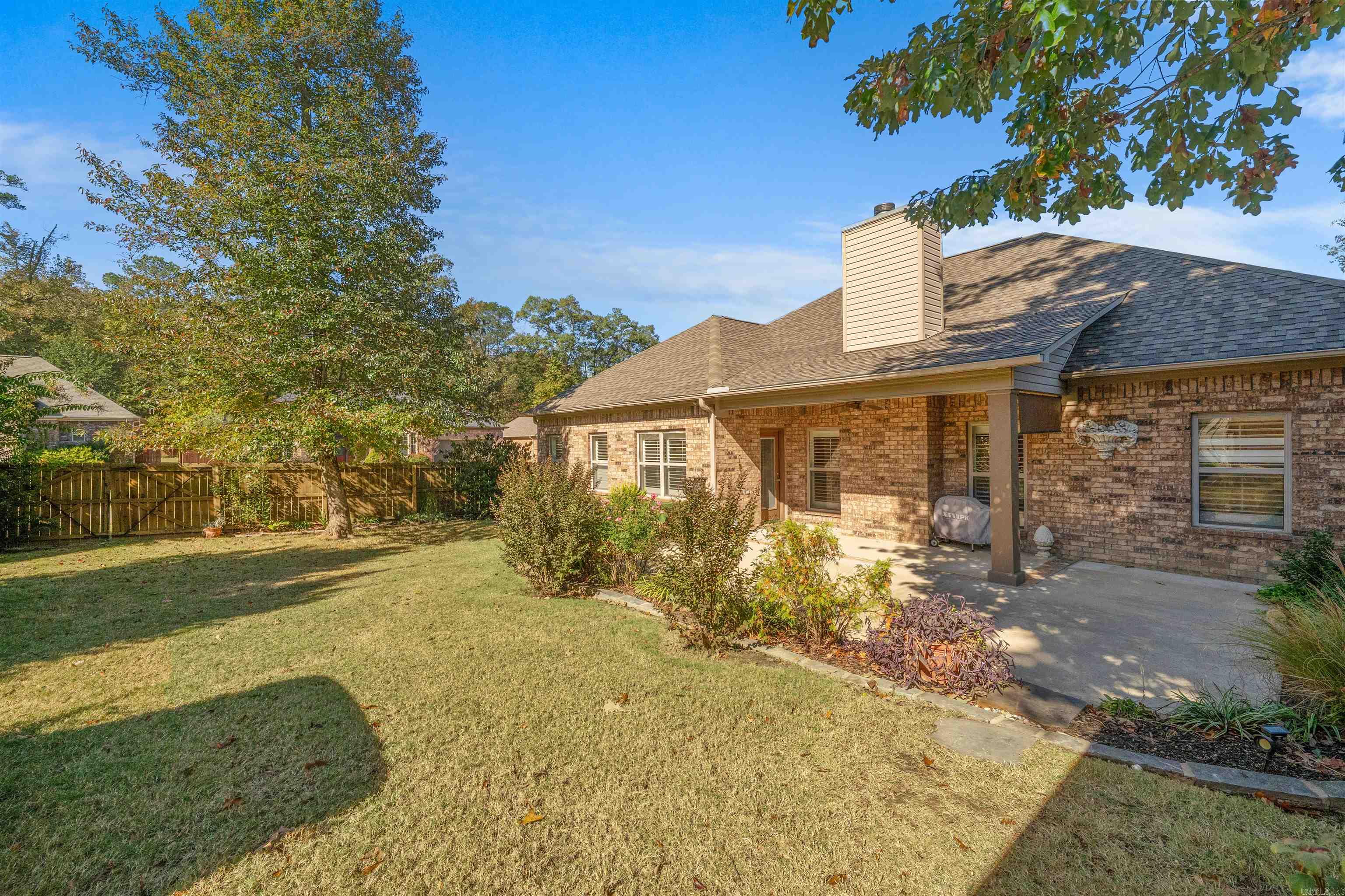 OAK GLENN - Residential