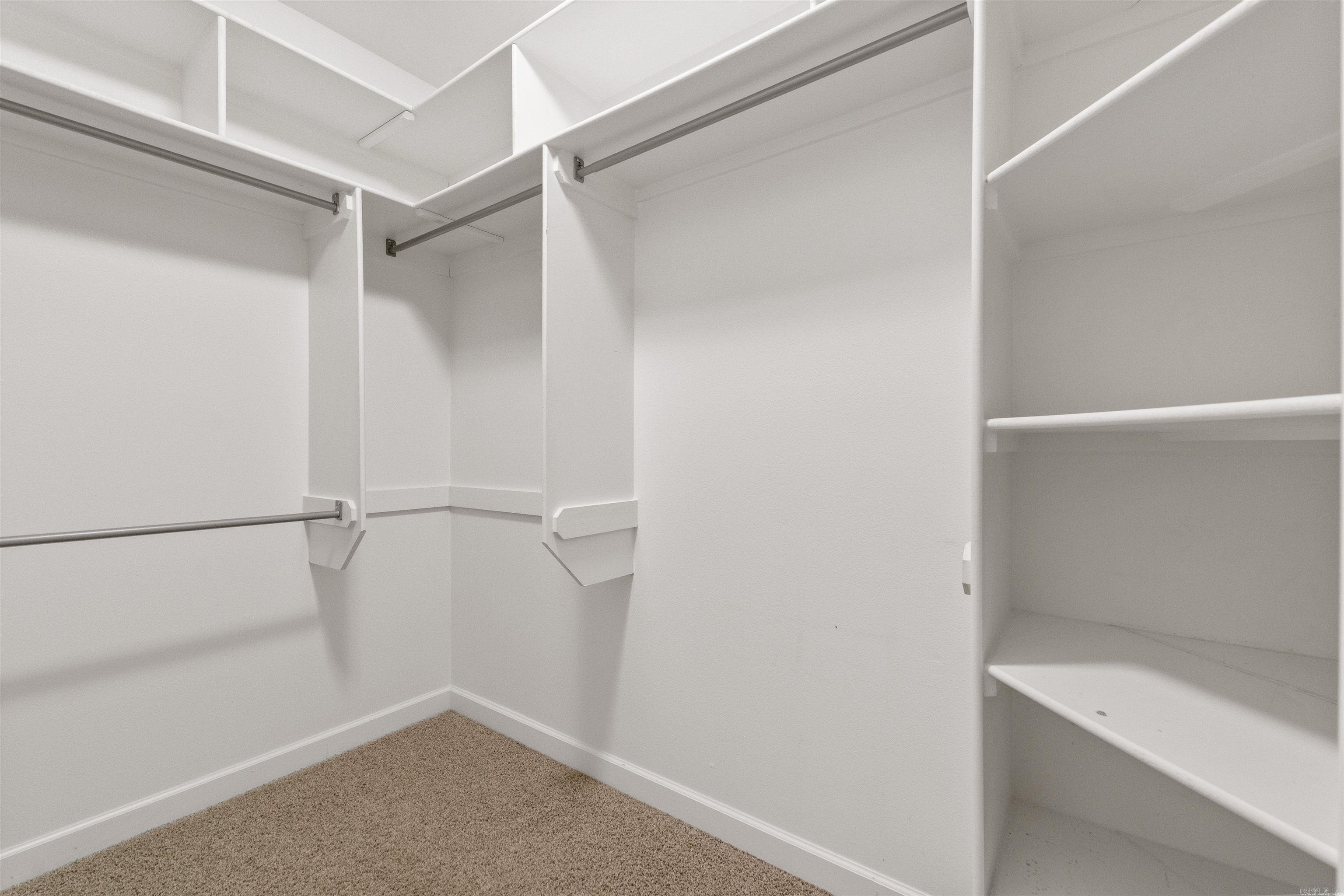 OAK GLENN - Residential