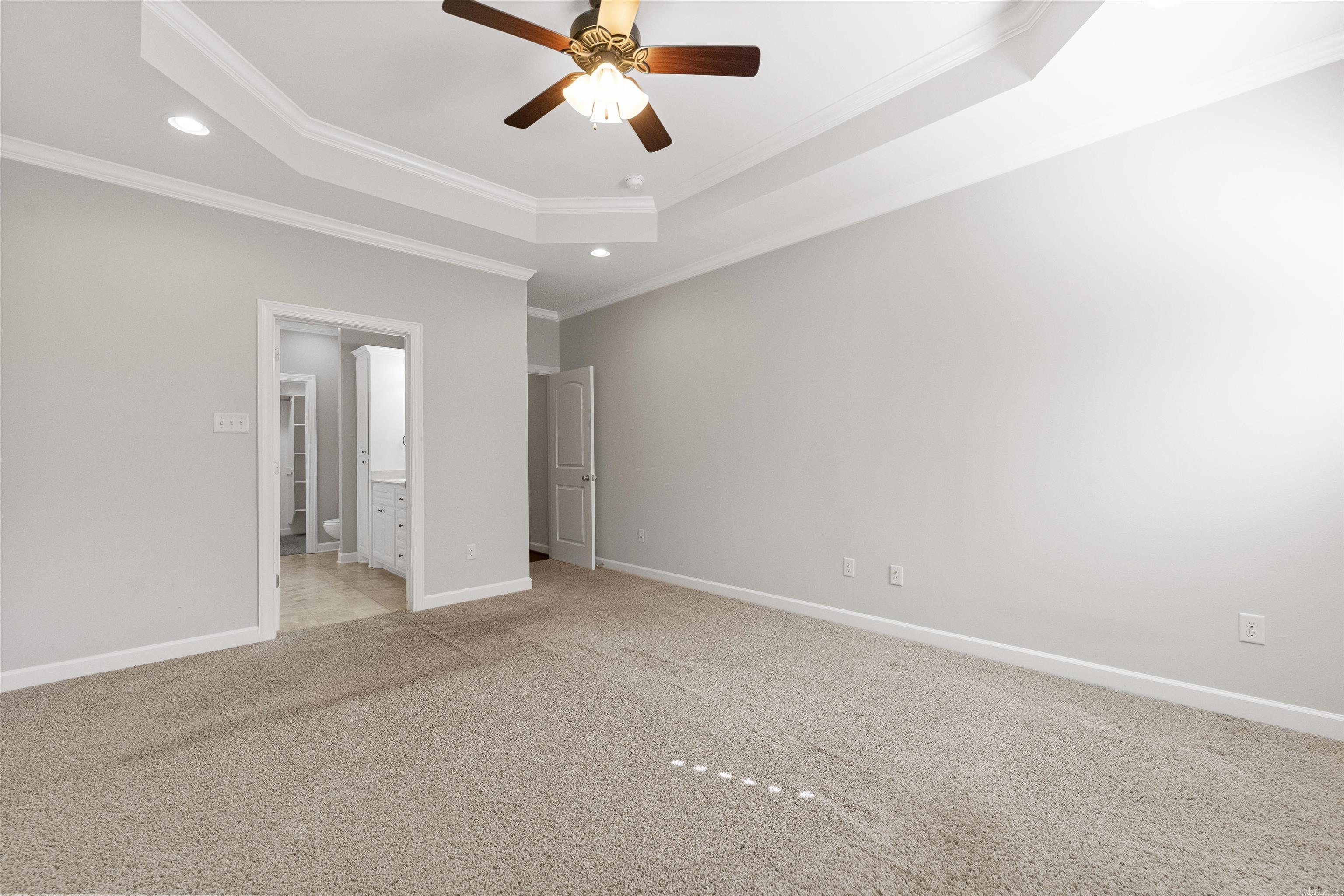 OAK GLENN - Residential