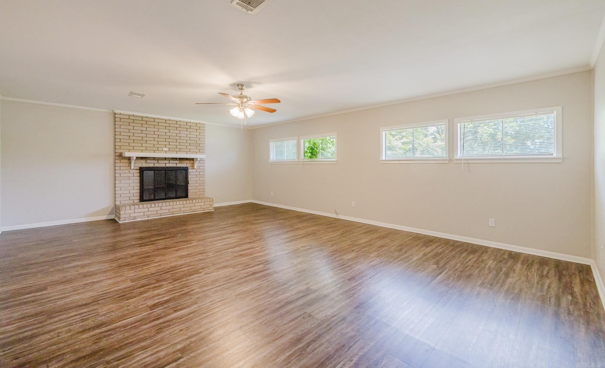 MEADOWCLIFF - Residential