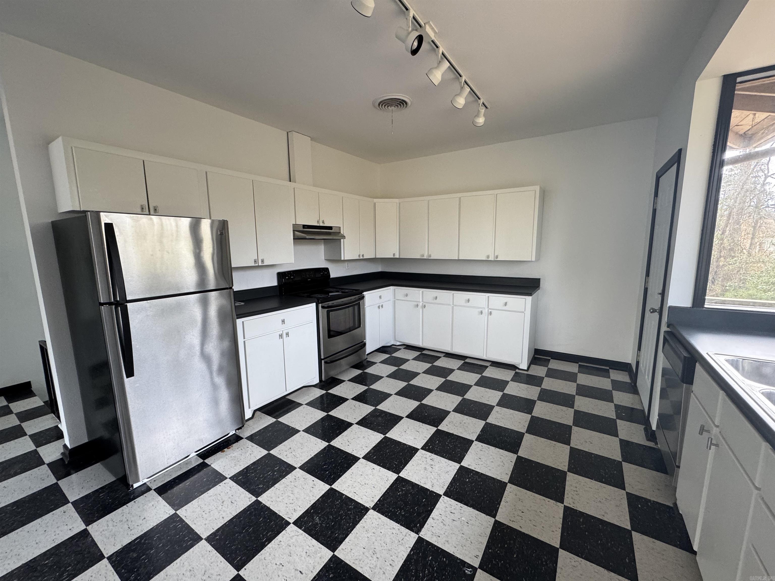 CAMDEN CITY METES & BOUNDS - Residential