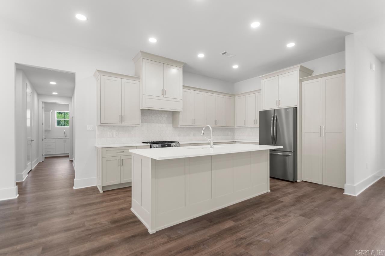 COLDWATER CREEK - Residential