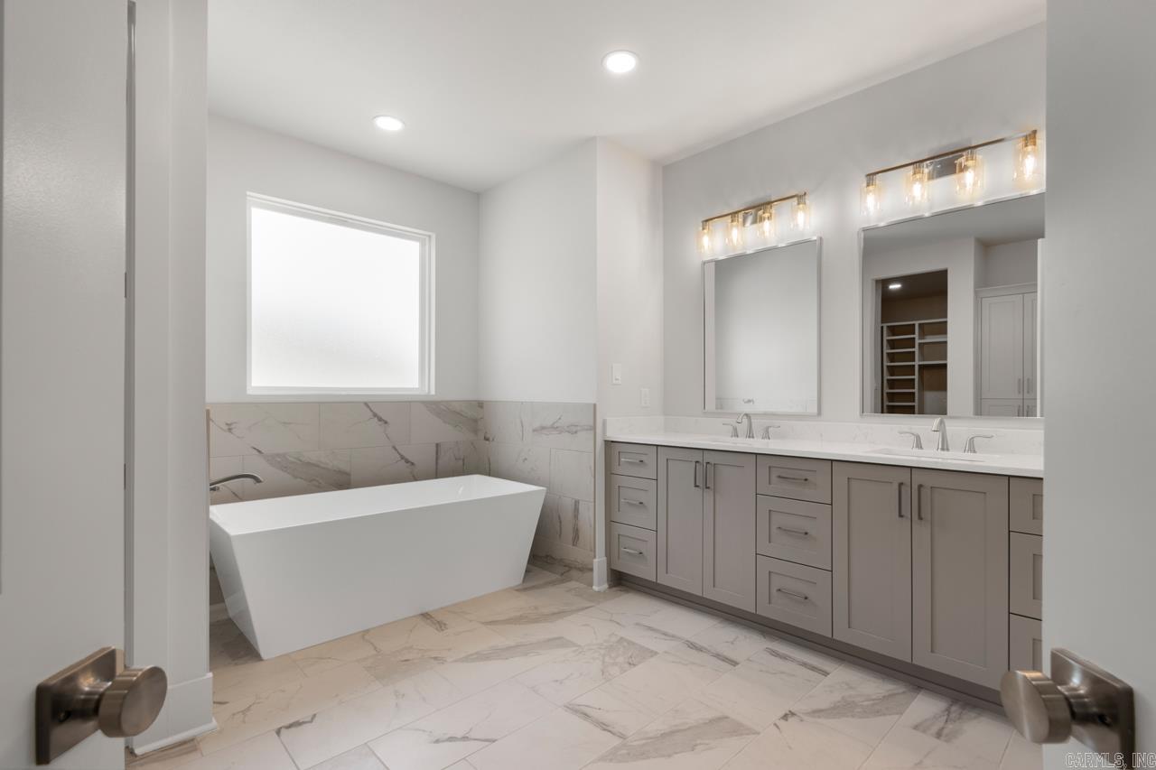 COLDWATER CREEK - Residential