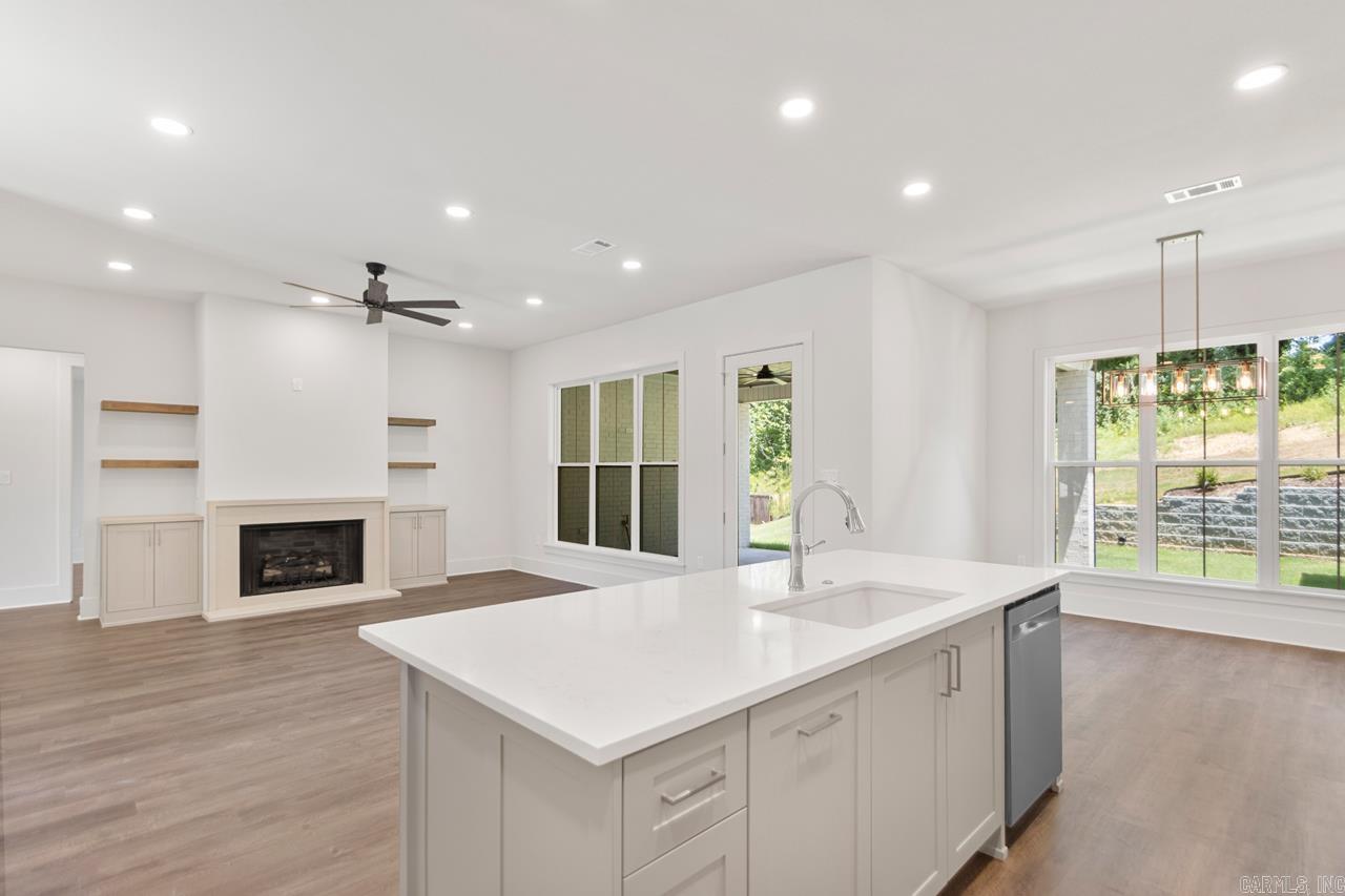 COLDWATER CREEK - Residential