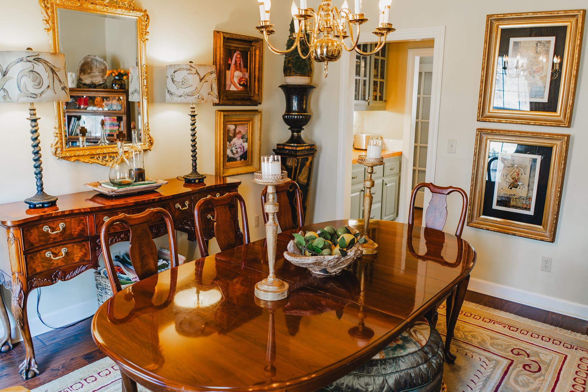 COUNTRY CLUB ESTATES - Residential