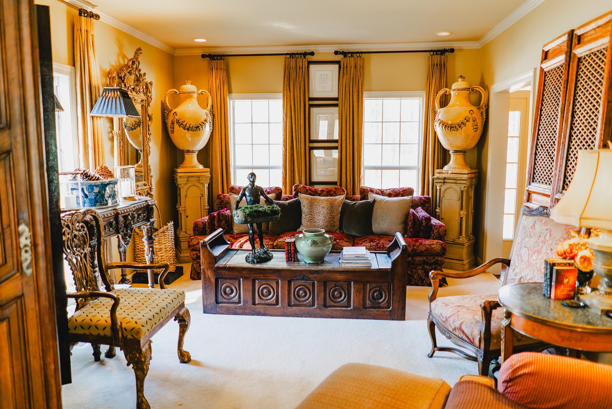 COUNTRY CLUB ESTATES - Residential