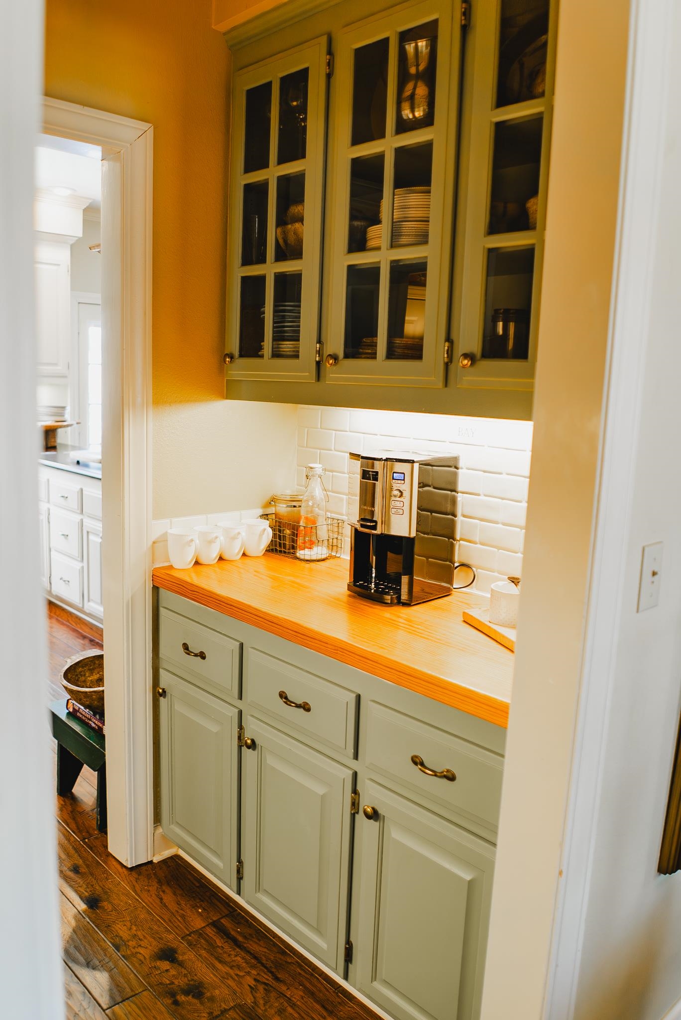 COUNTRY CLUB ESTATES - Residential