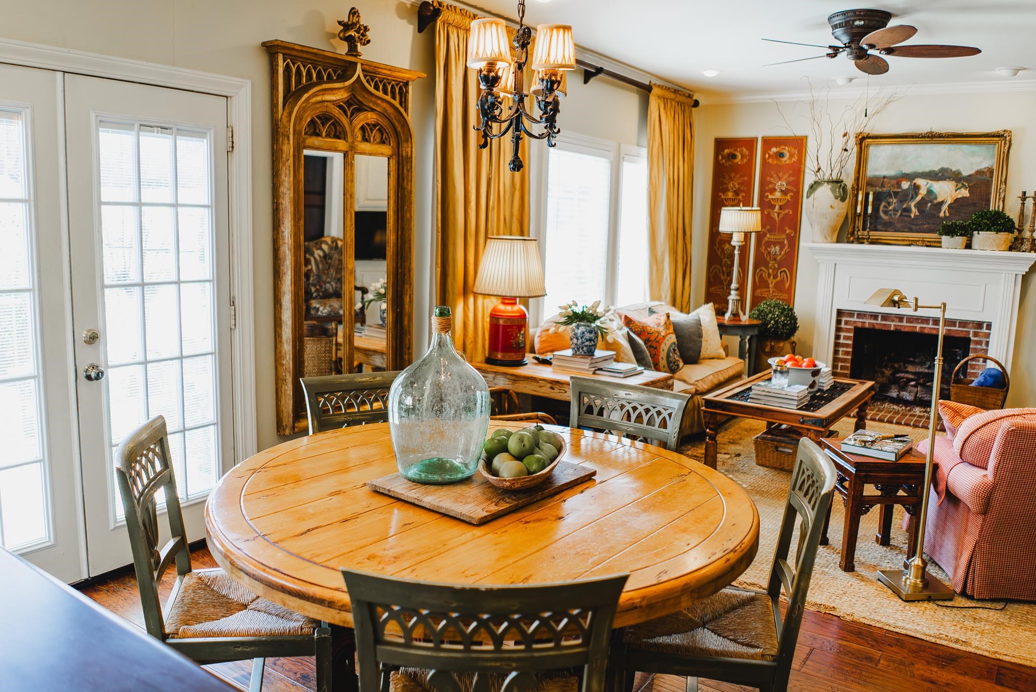 COUNTRY CLUB ESTATES - Residential