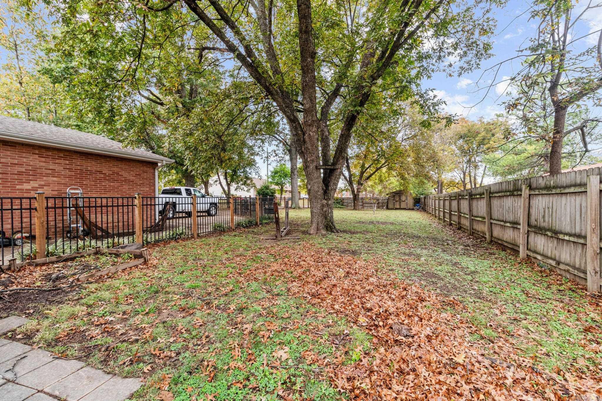 McDonalds Fifth - Residential