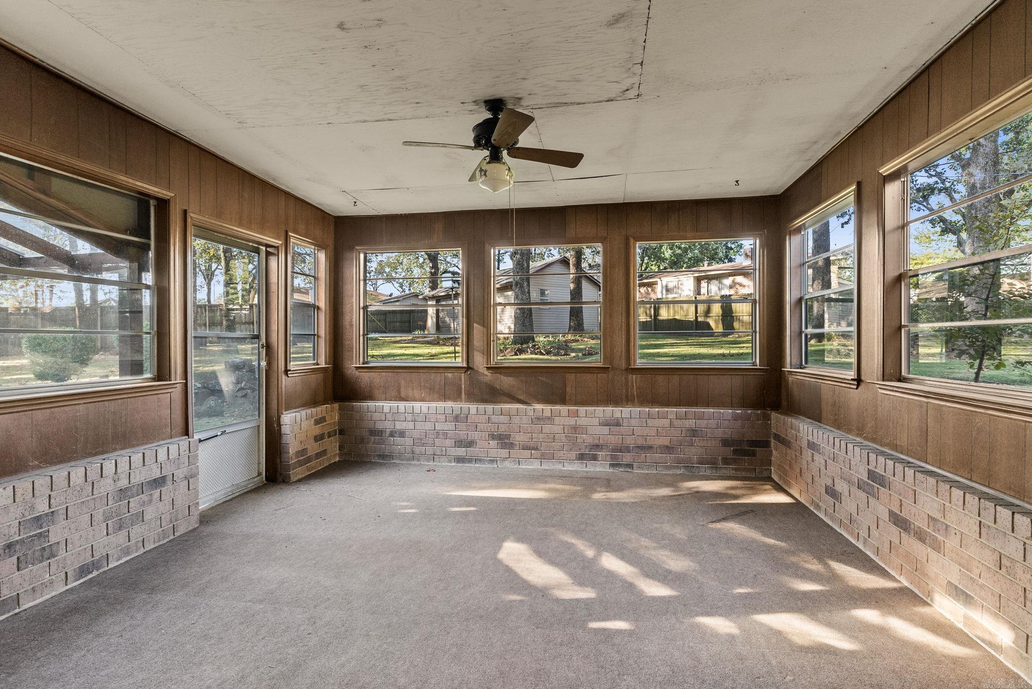 EAST MEADOW - Residential