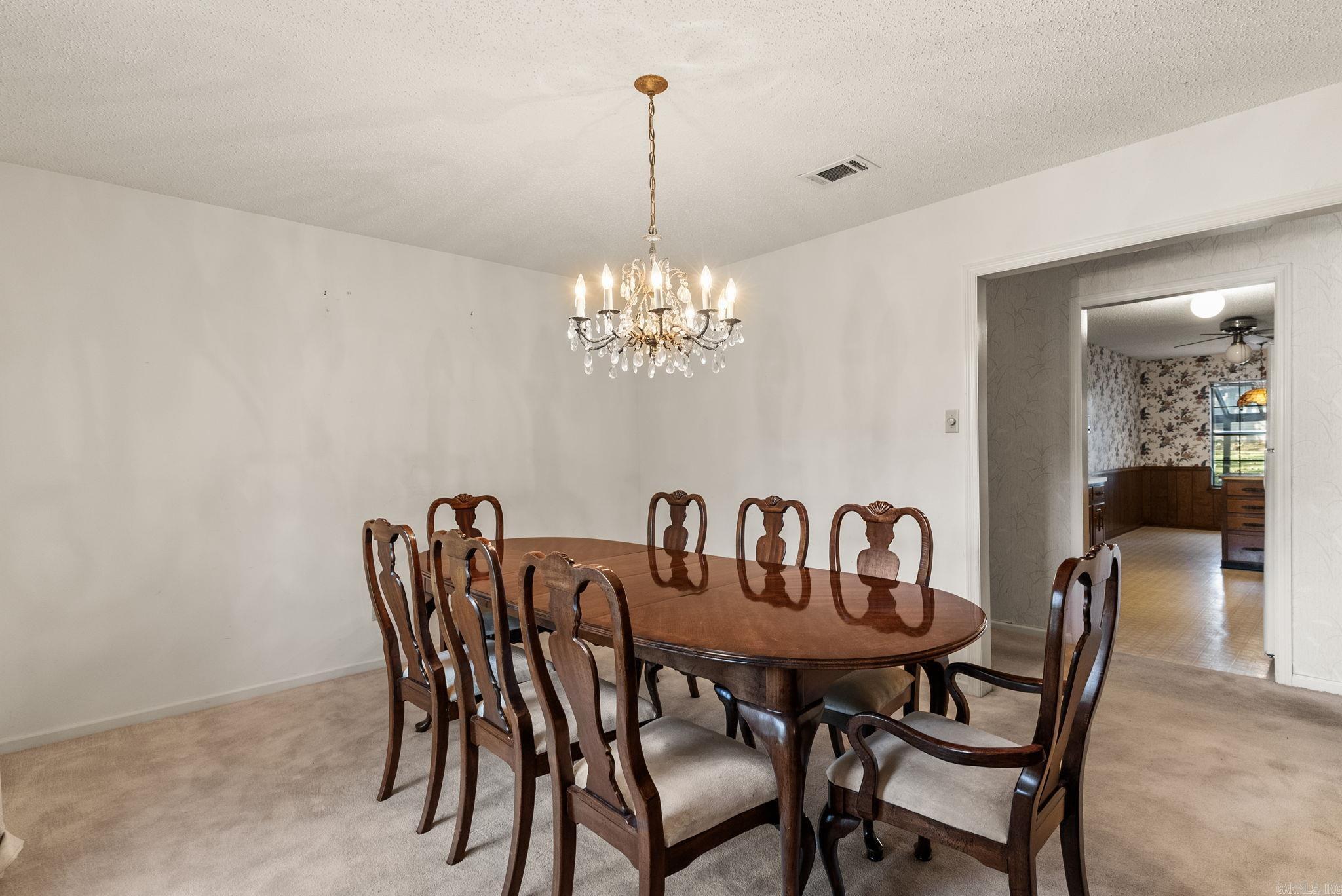 EAST MEADOW - Residential