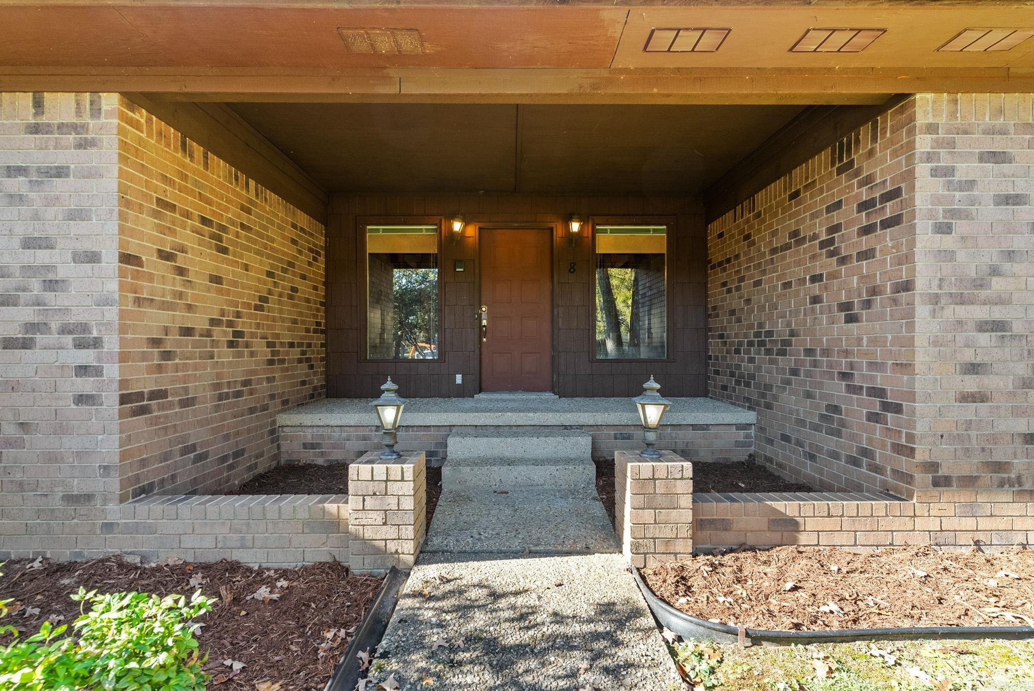 EAST MEADOW - Residential