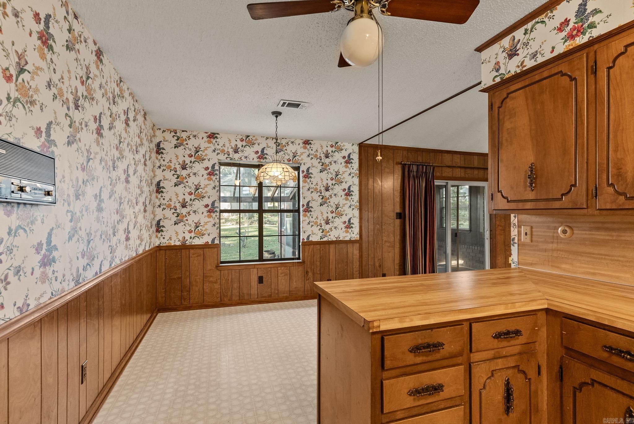 EAST MEADOW - Residential