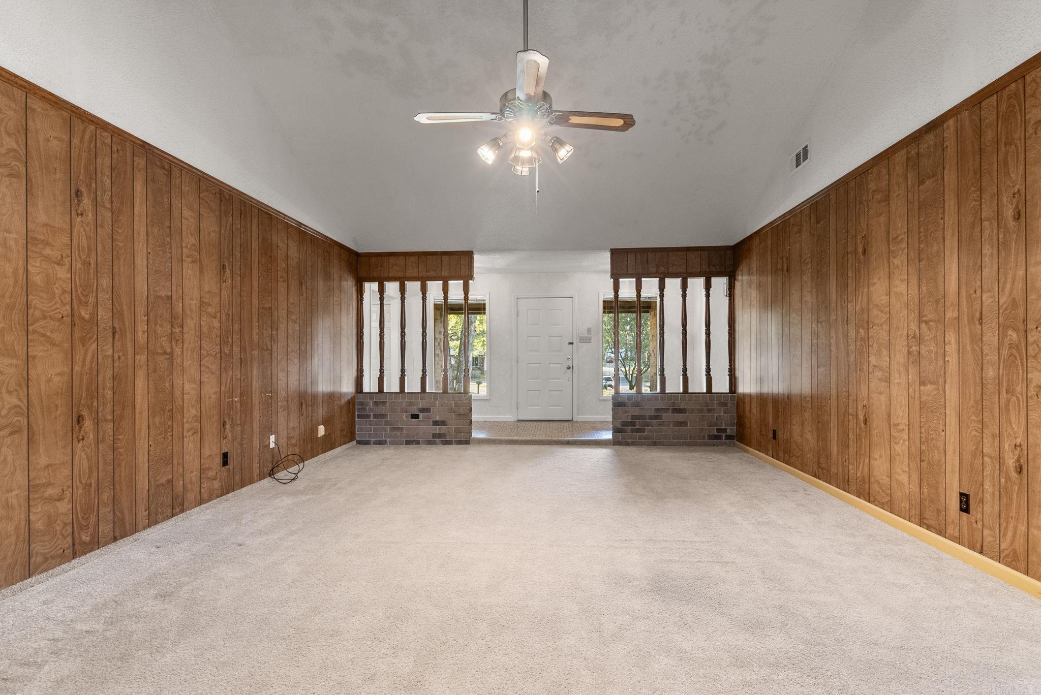 EAST MEADOW - Residential