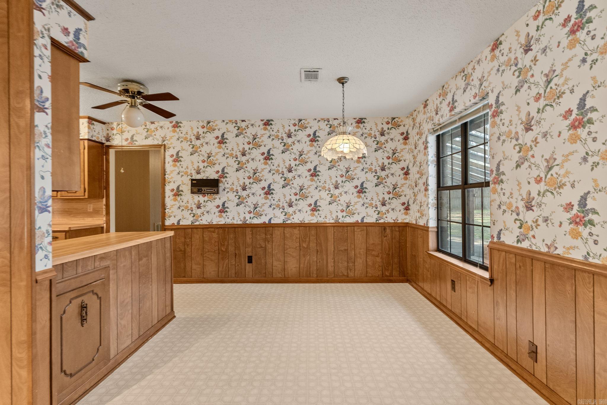 EAST MEADOW - Residential
