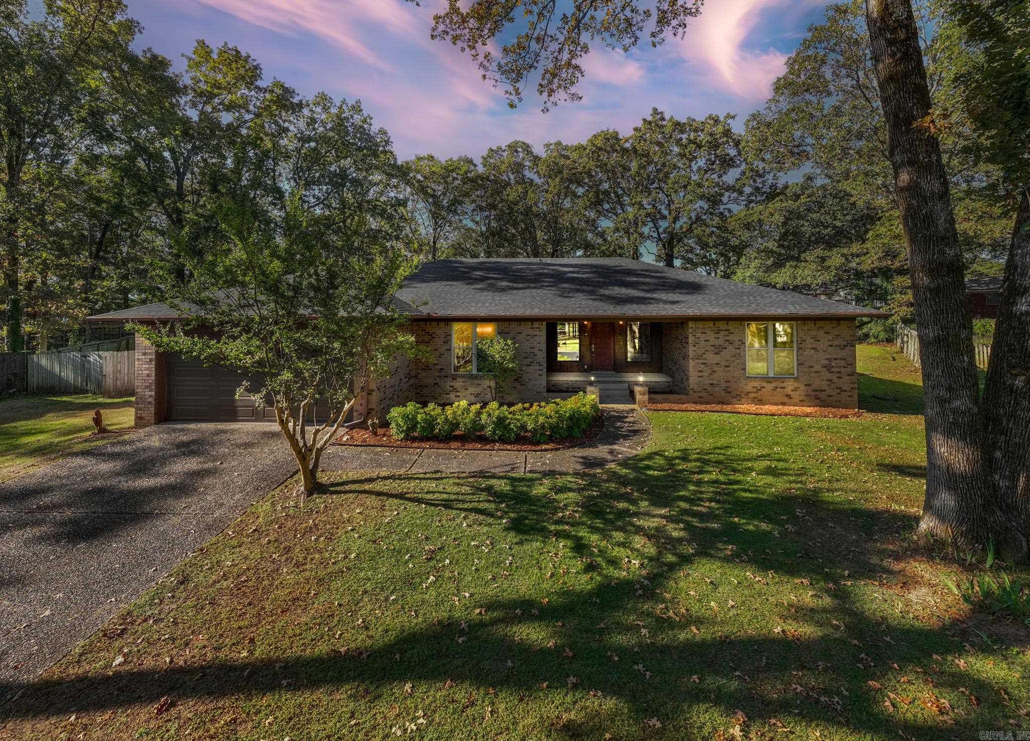 EAST MEADOW - Residential