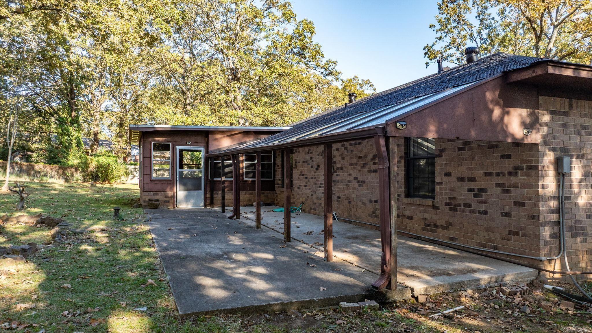 EAST MEADOW - Residential