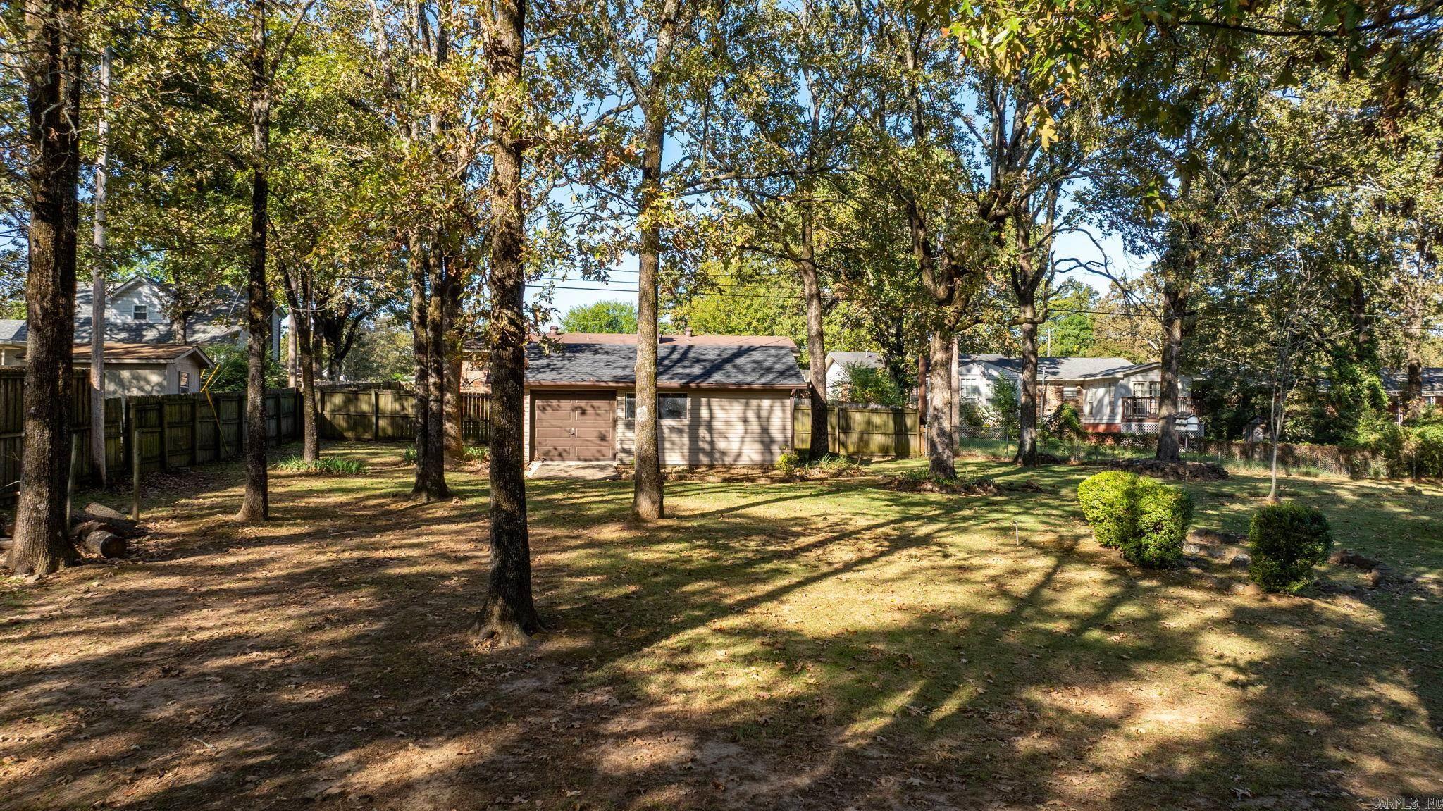 EAST MEADOW - Residential