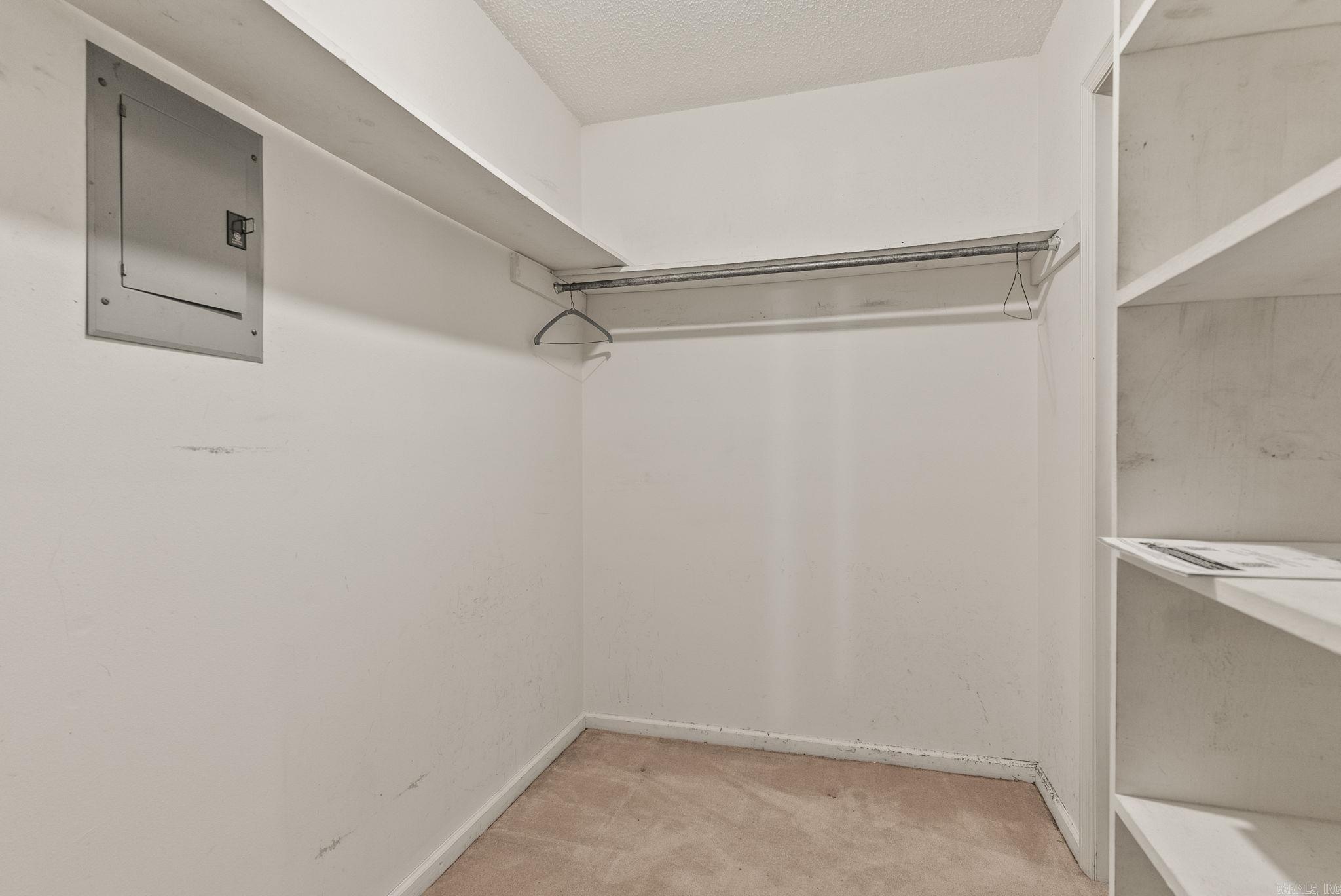 EAST MEADOW - Residential