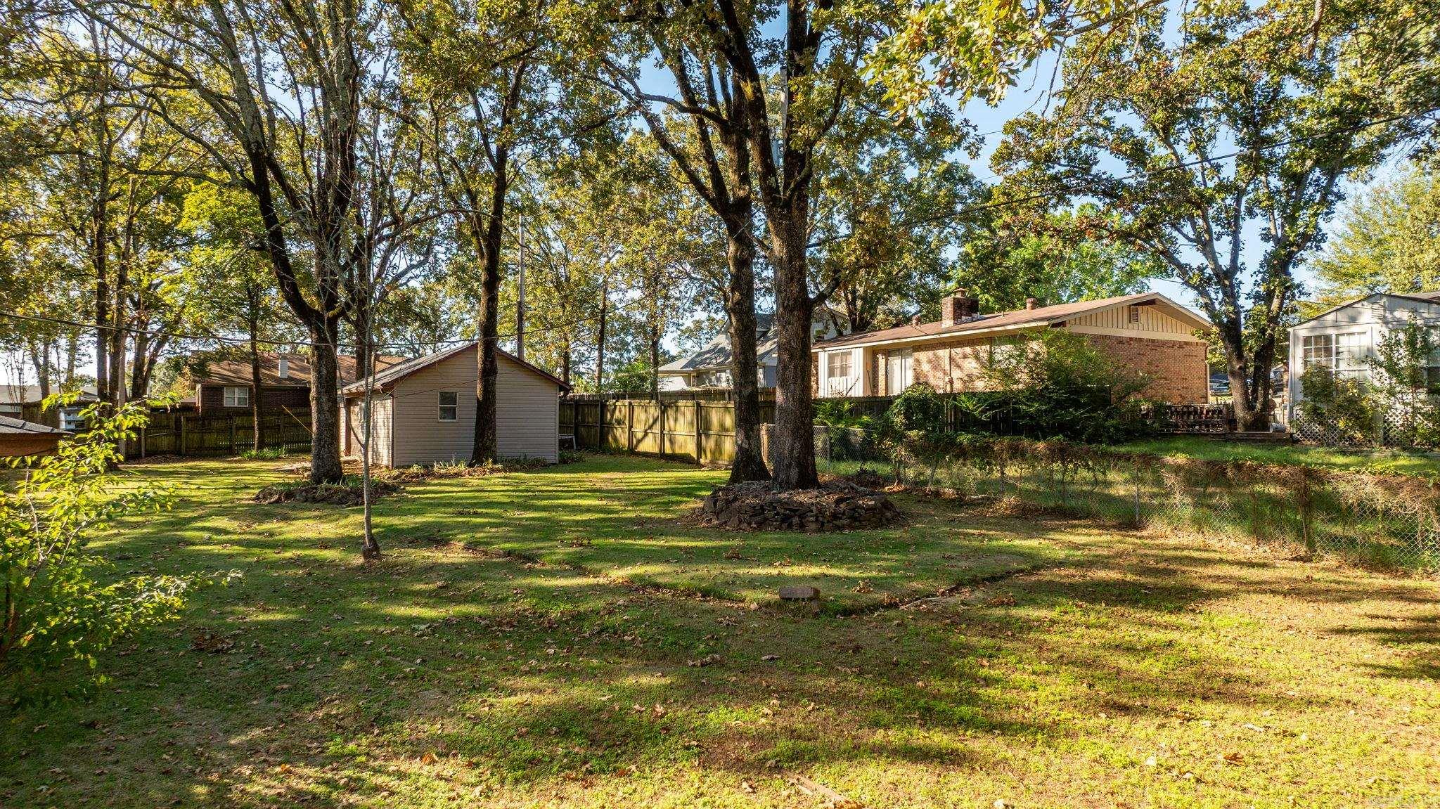 EAST MEADOW - Residential