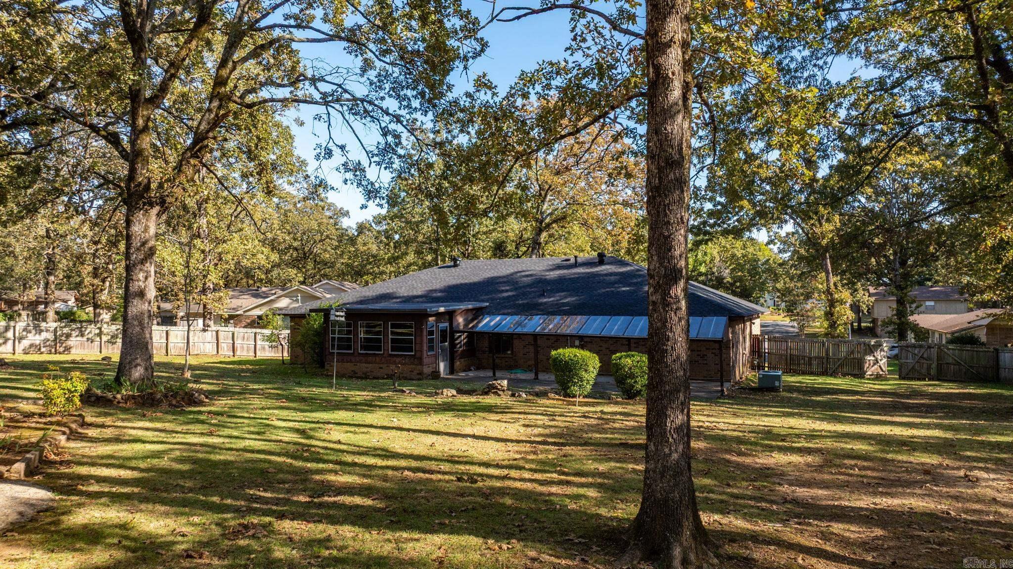 EAST MEADOW - Residential