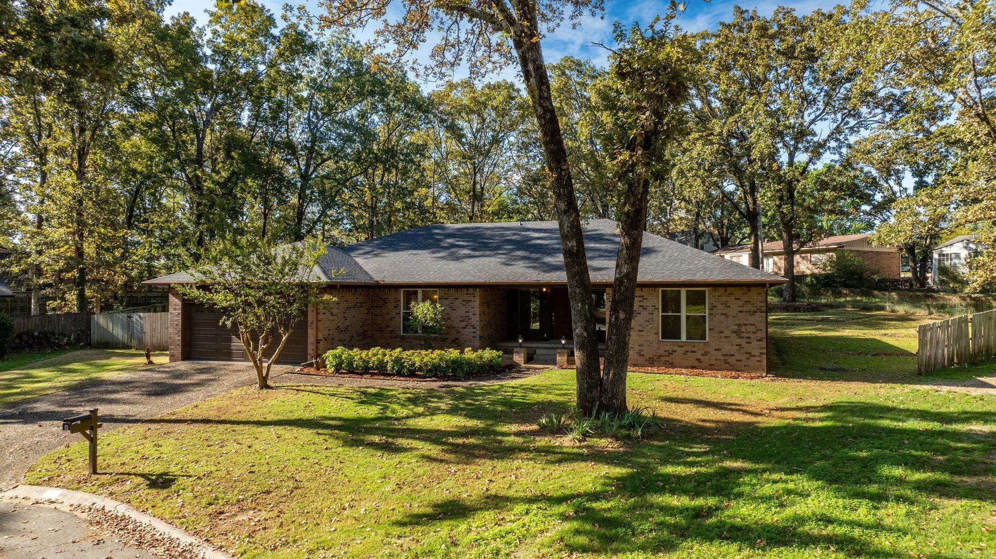 EAST MEADOW - Residential