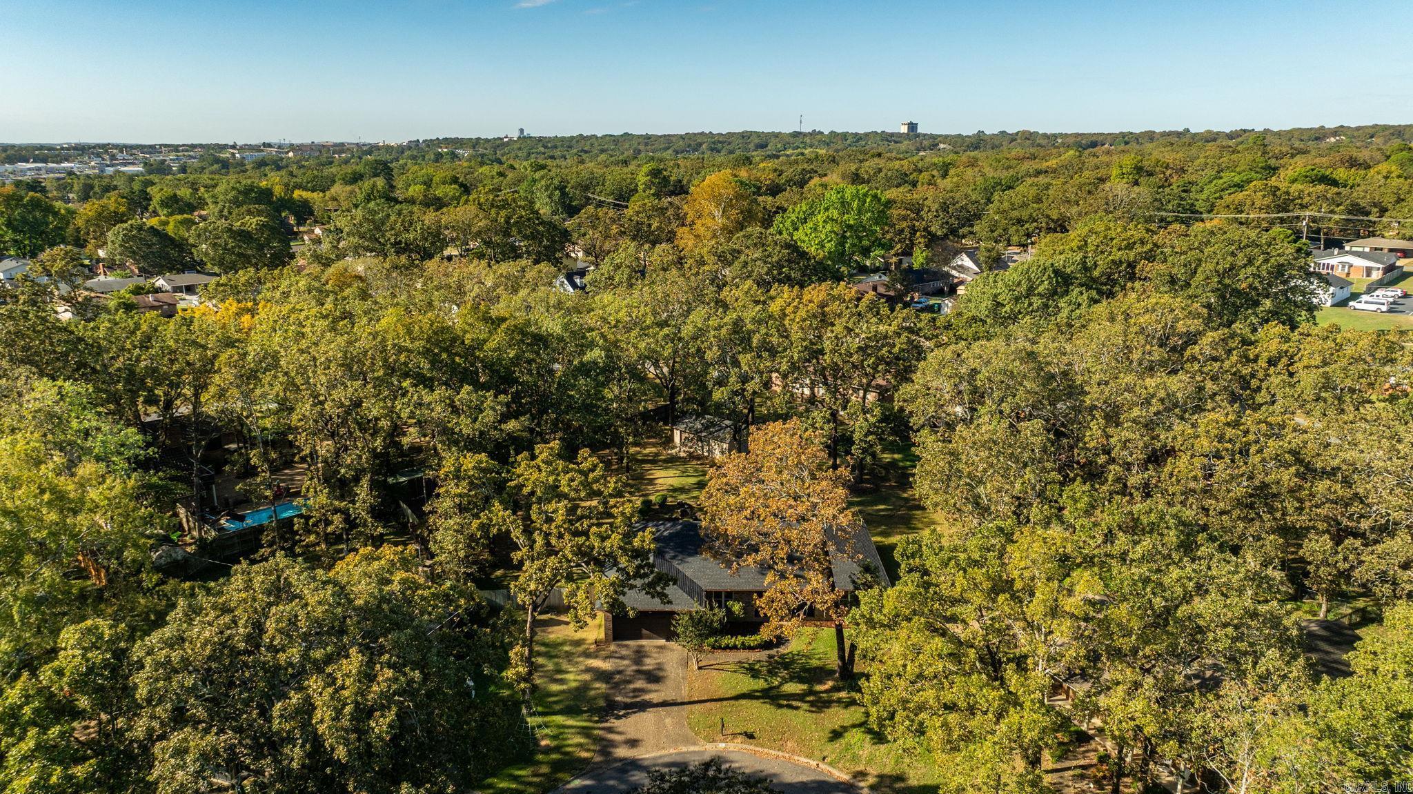 EAST MEADOW - Residential